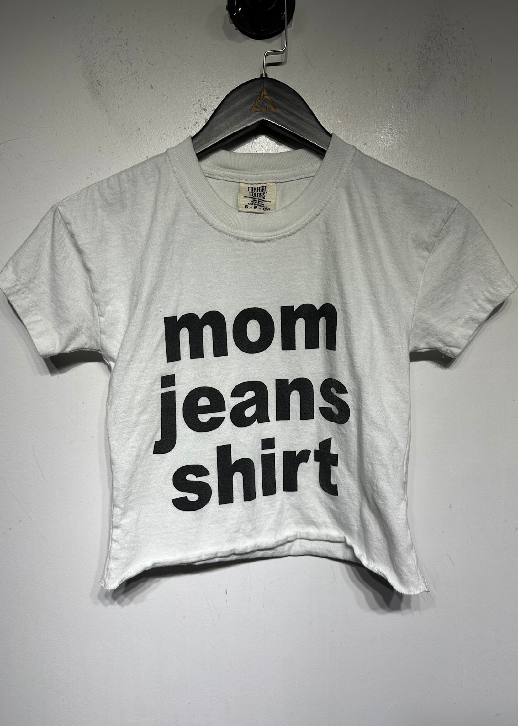 Comfort Colors Mom Jeans Shirt