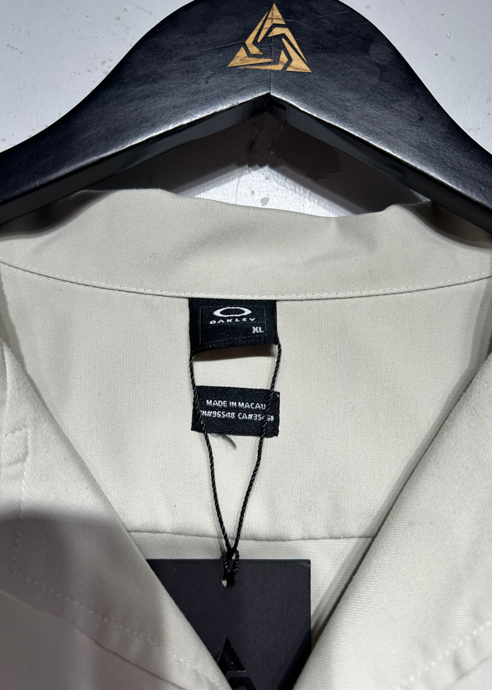 Oakley Beige Small Logo BU Shirt XL