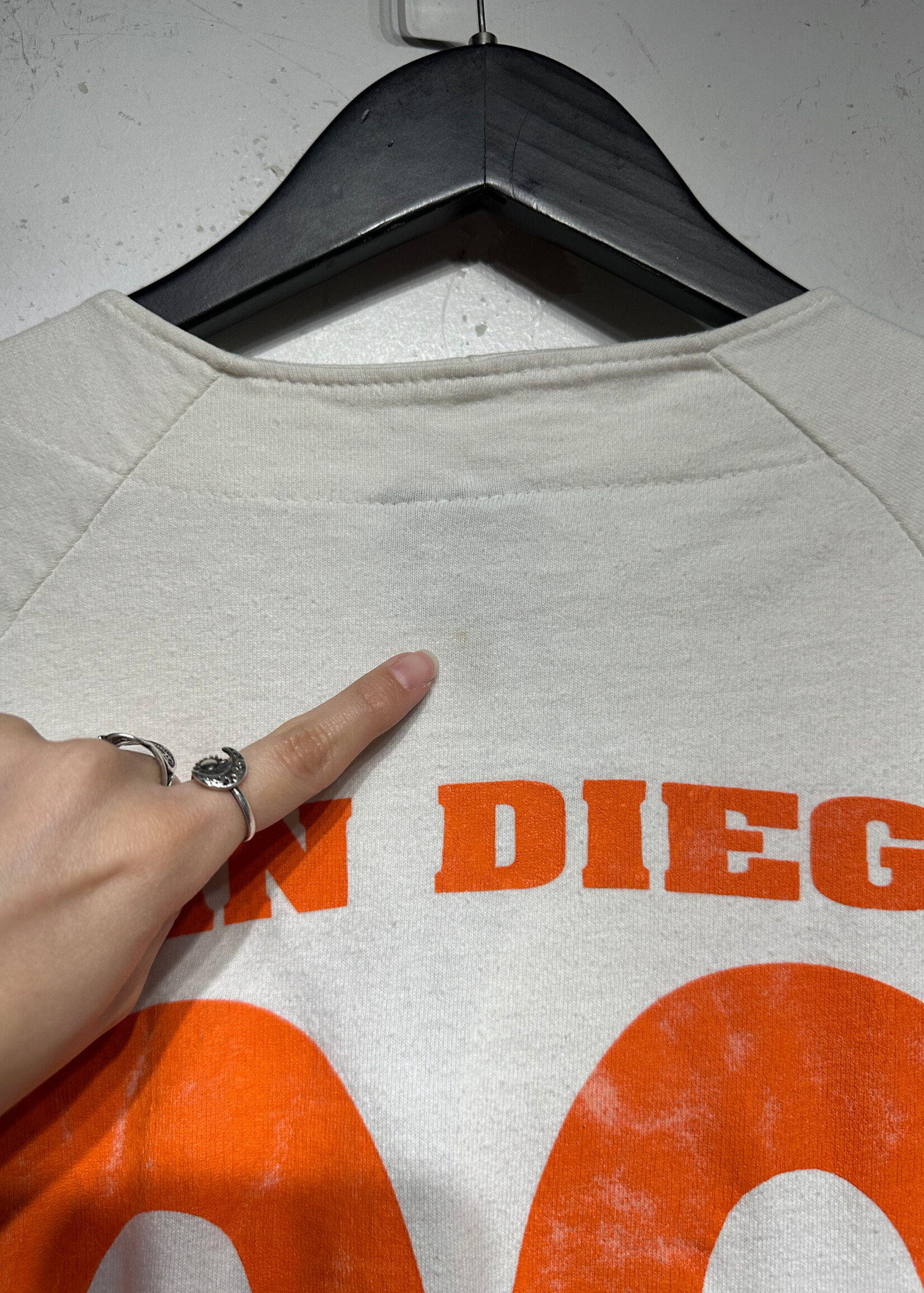 Hooters White Orange Vintage Baseball Jersey L