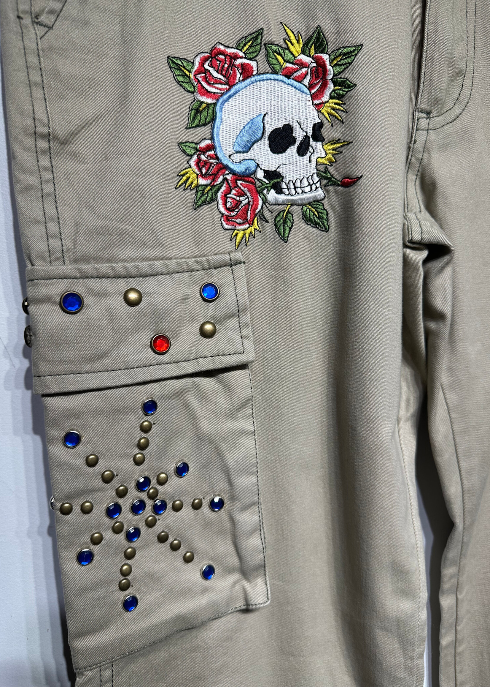 Ed Hardy NWT Beige Studded Cargo Pants 28