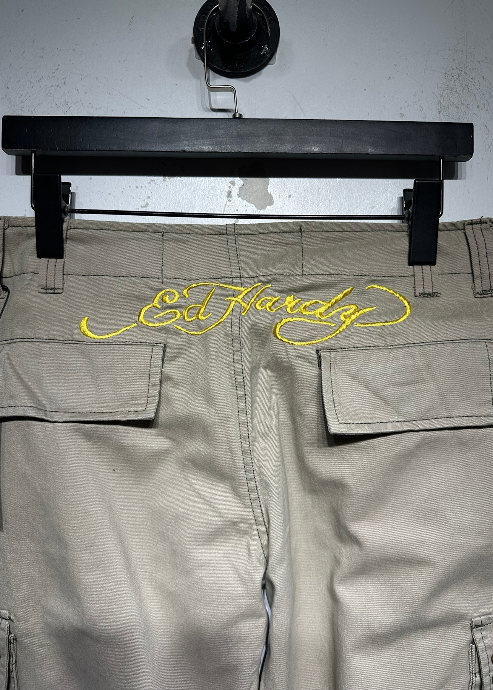 Ed Hardy NWT Beige Studded Cargo Pants 28