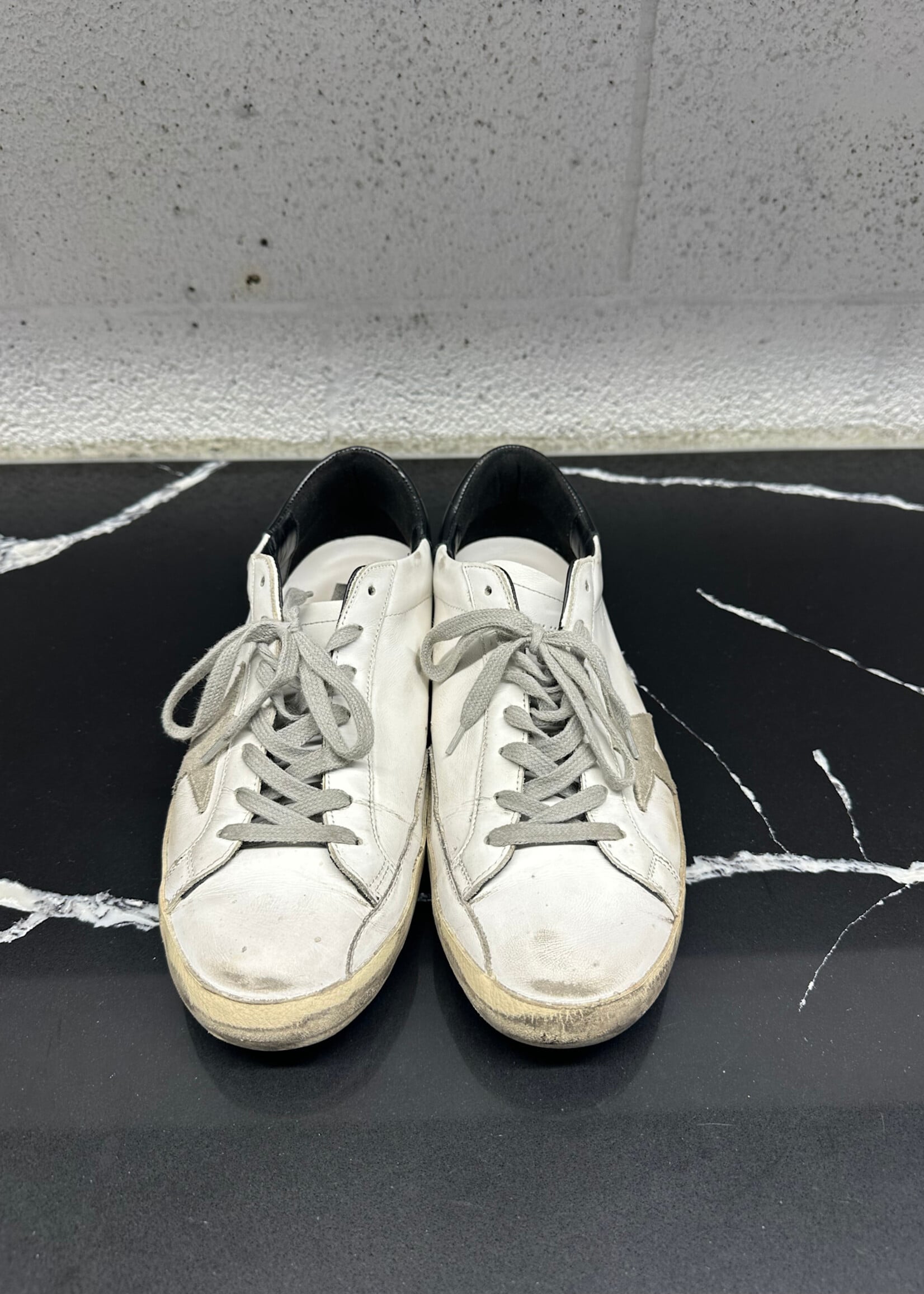Golden Goose Black / White Superstar Masc 10