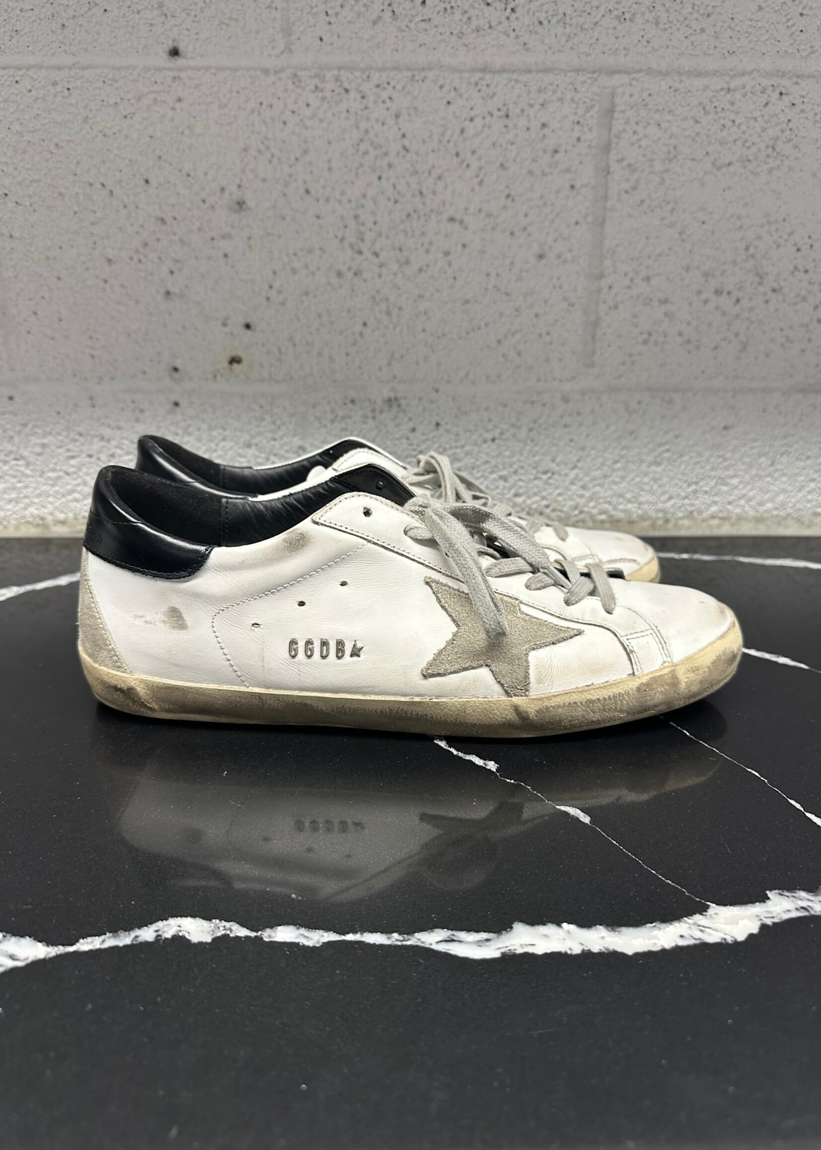 Golden Goose Black / White Superstar Masc 10