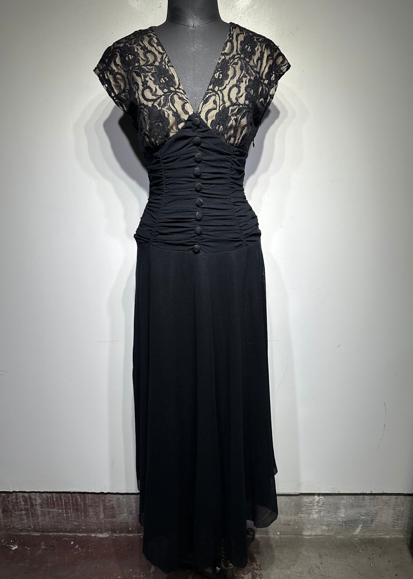 Ronni Nicole Lace Detail Button Maxi Dress M