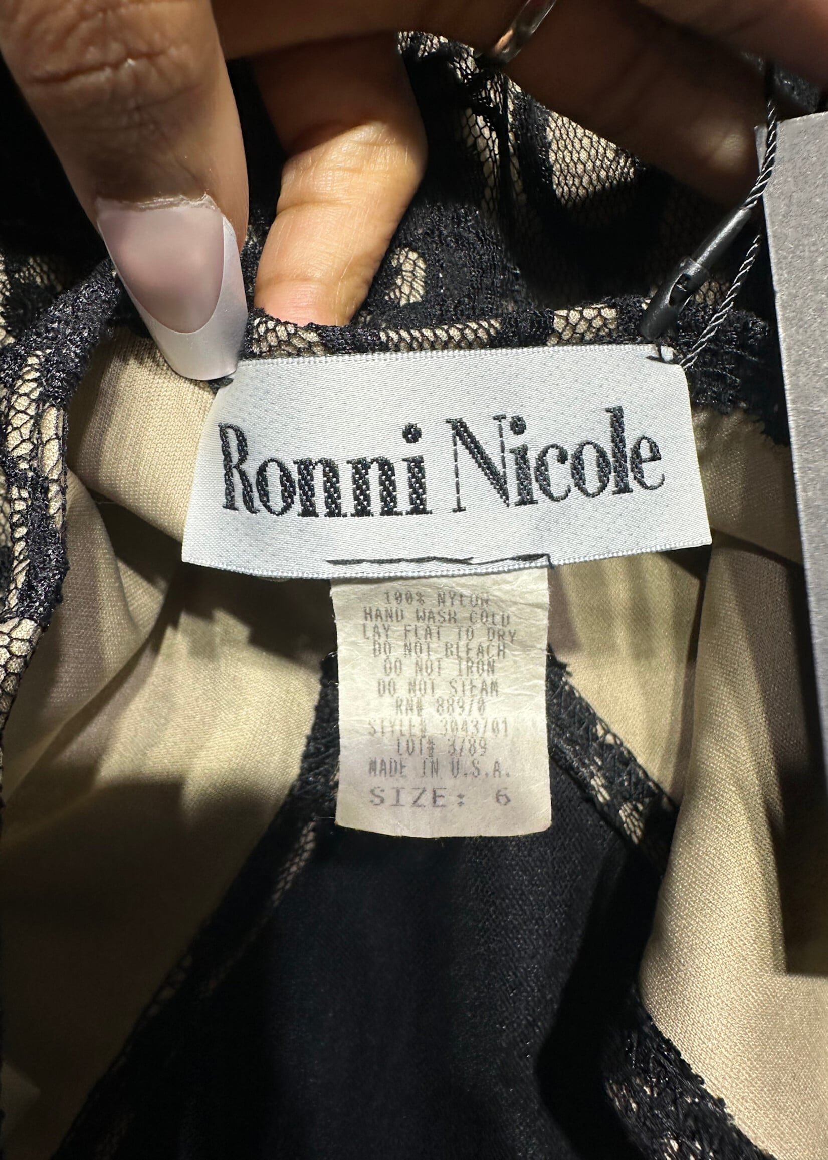 Ronni Nicole Lace Detail Button Maxi Dress M