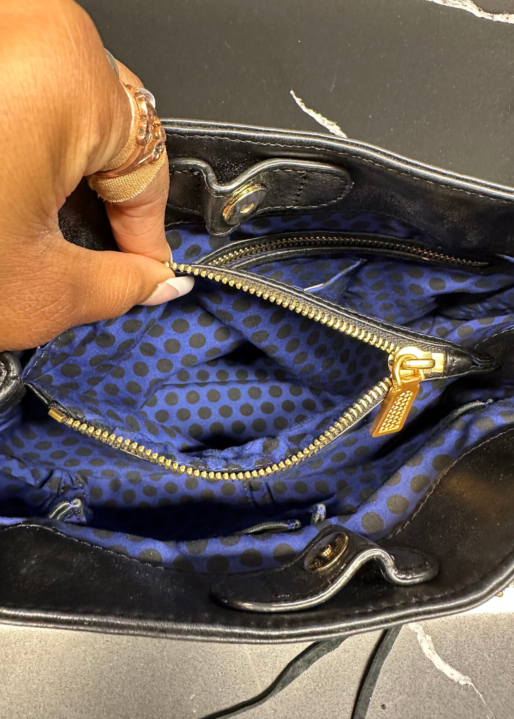 REBECCA MINKOFF BLACK/GOLD LEATHER BAG
