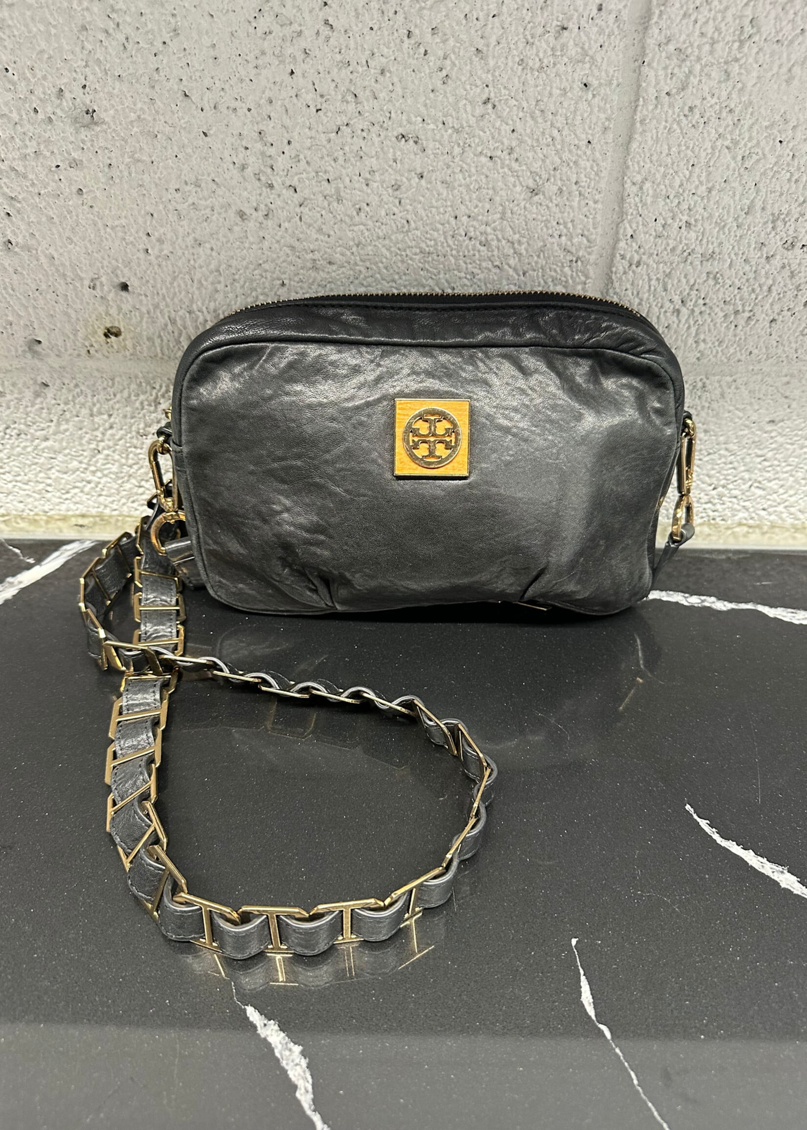 TORY BURCH BLACK/GOLD LEATHER AS IS