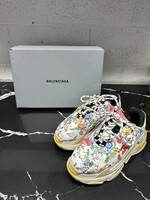 Balenciaga Gucci Triple S Masc 7 Fem 8.5