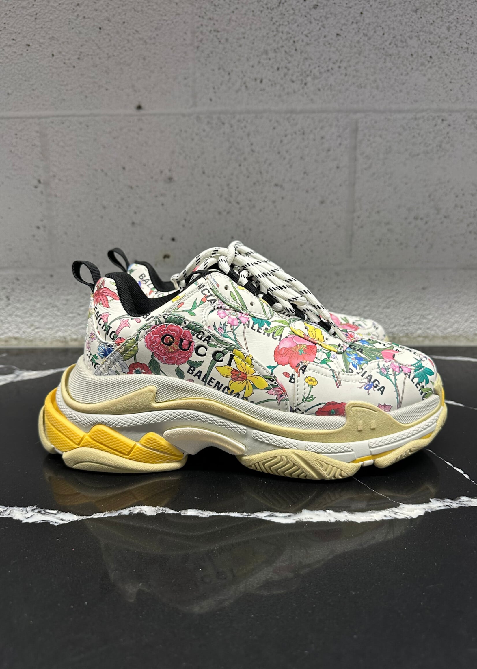 Balenciaga Gucci Triple S Masc 7 Fem 8.5