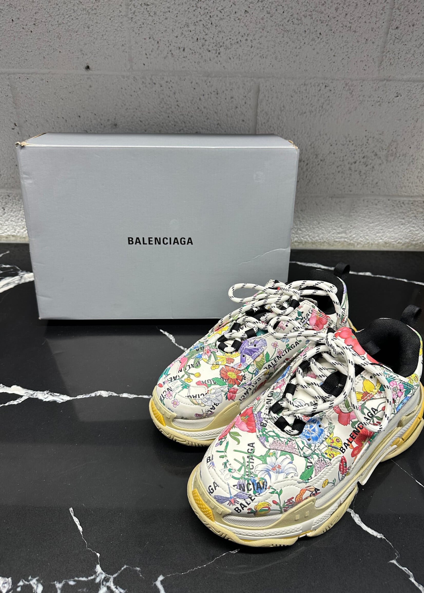 Balenciaga Gucci Triple S Masc 7 Fem 8.5