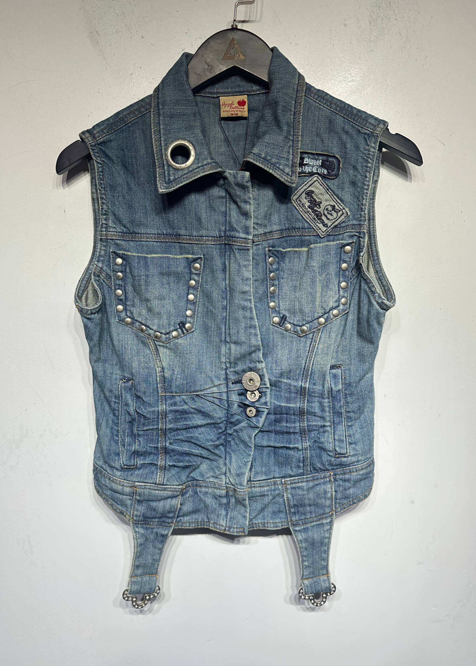 Apple Bottoms Embellished Patch Vest Fem M