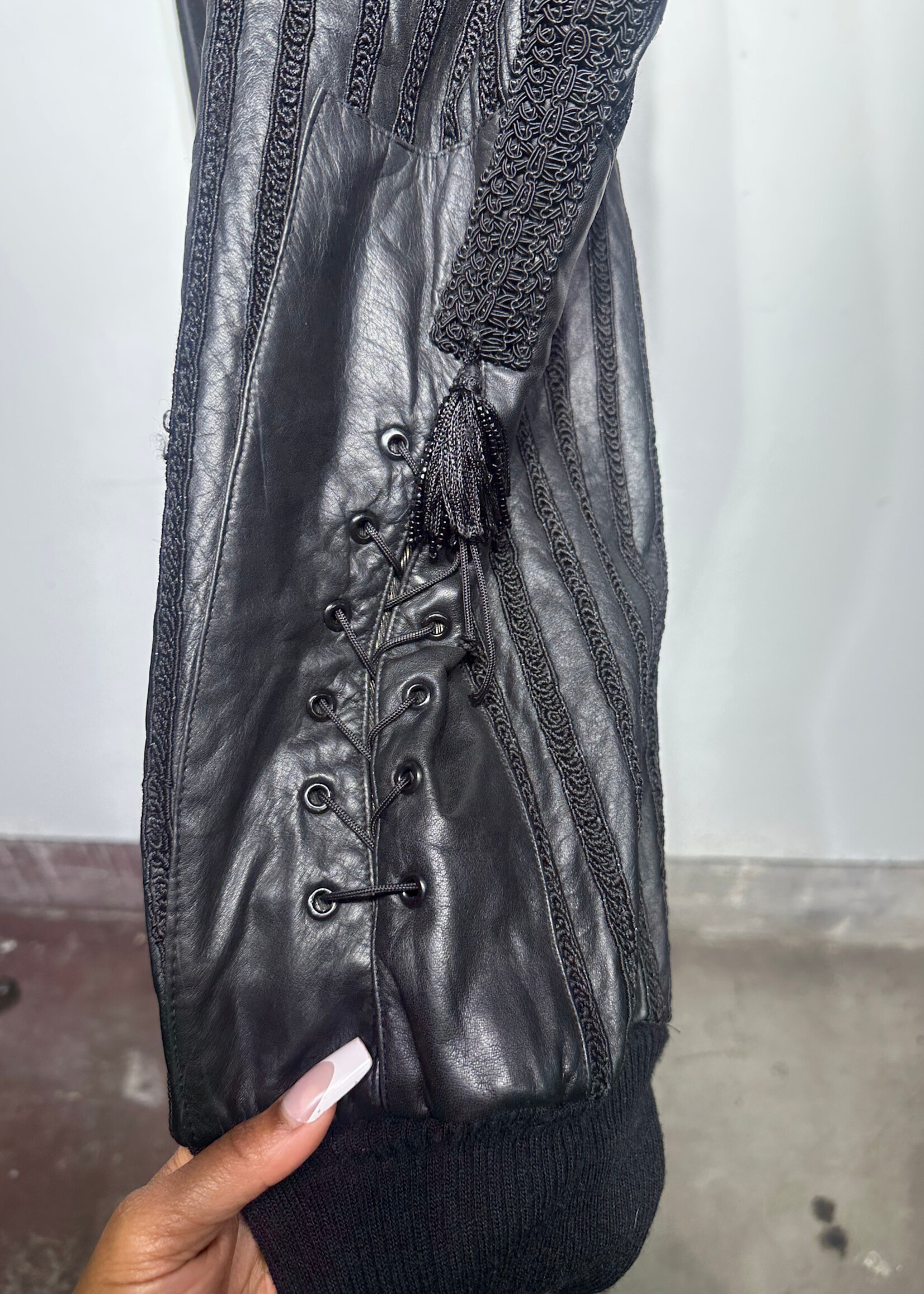 No Label 70s Black Leather Matador Pants Fem 28