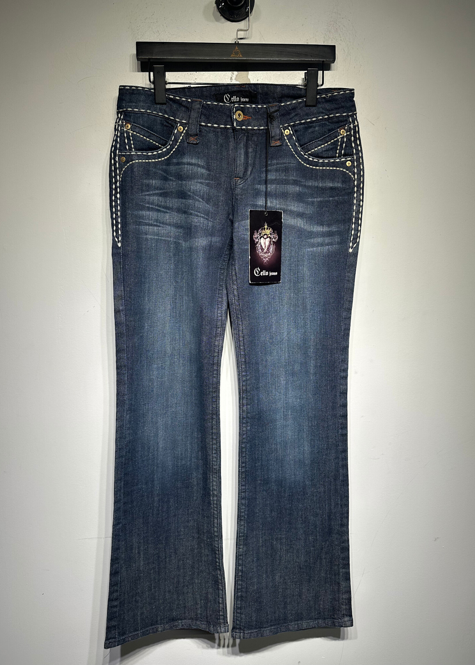 Cello Jeans NWT Flared Cross Back Patch Jeans Fem 30