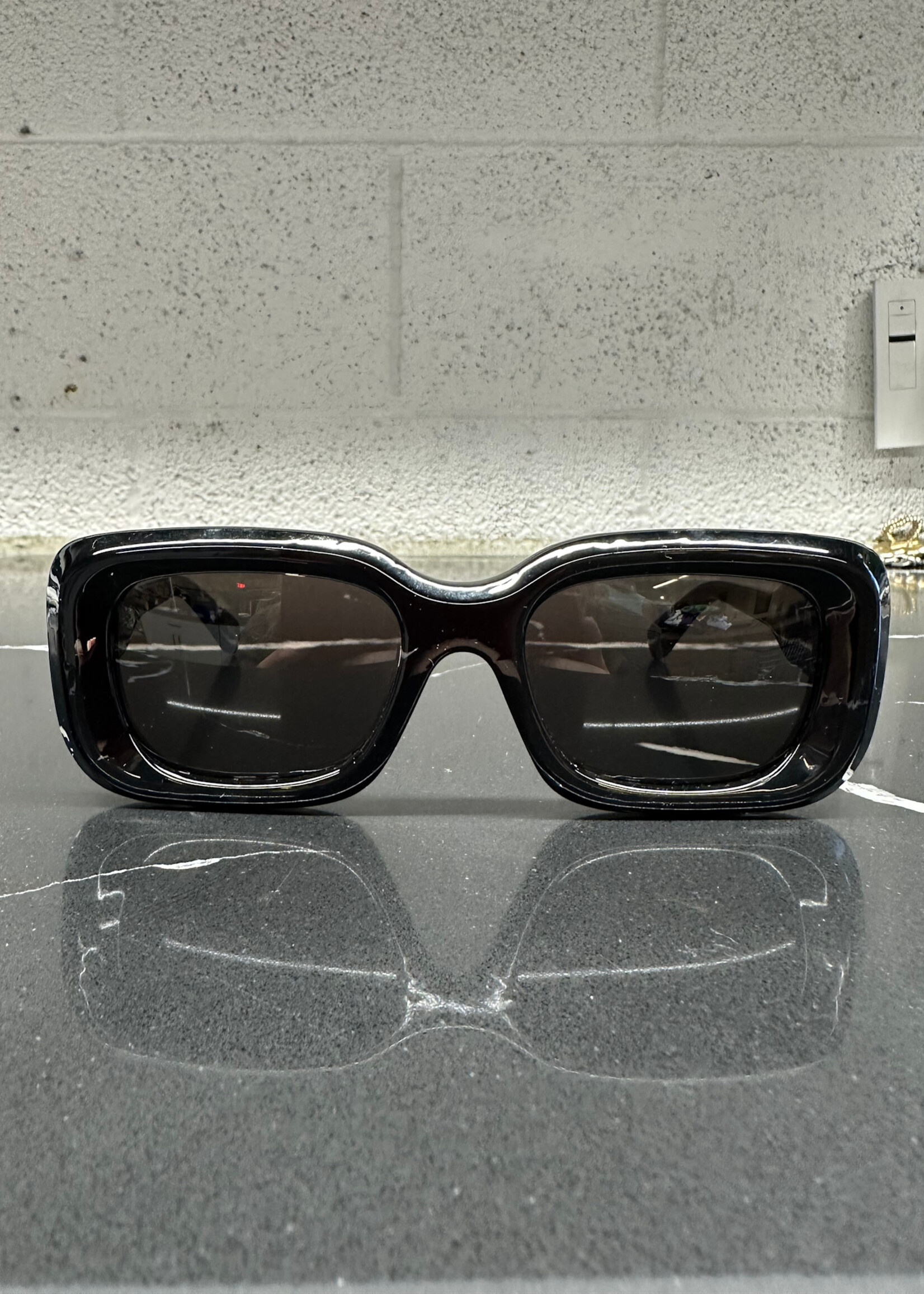 Chloe CH0188S With Case