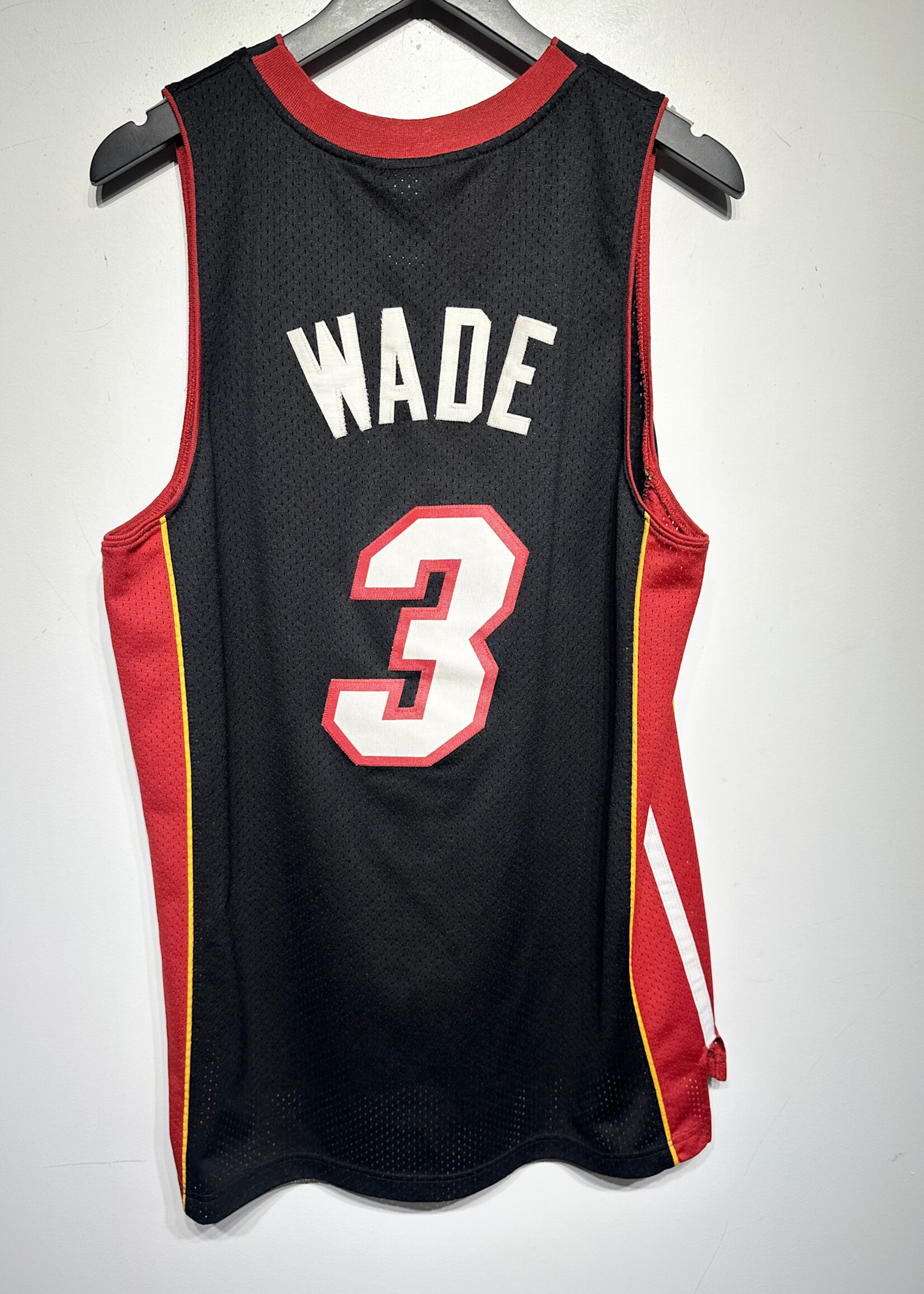 Miami Heat Wade '3' Basketball Jersey M