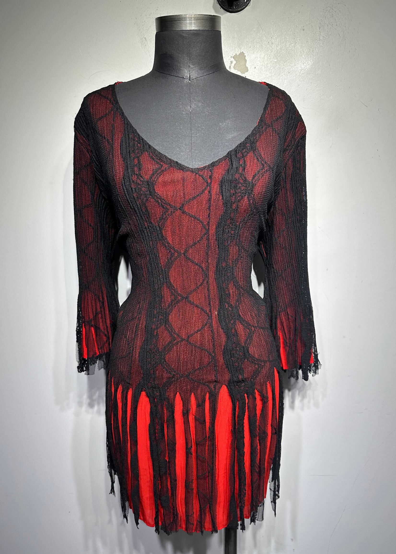 Lindi Red Black Layered Fringe Top M