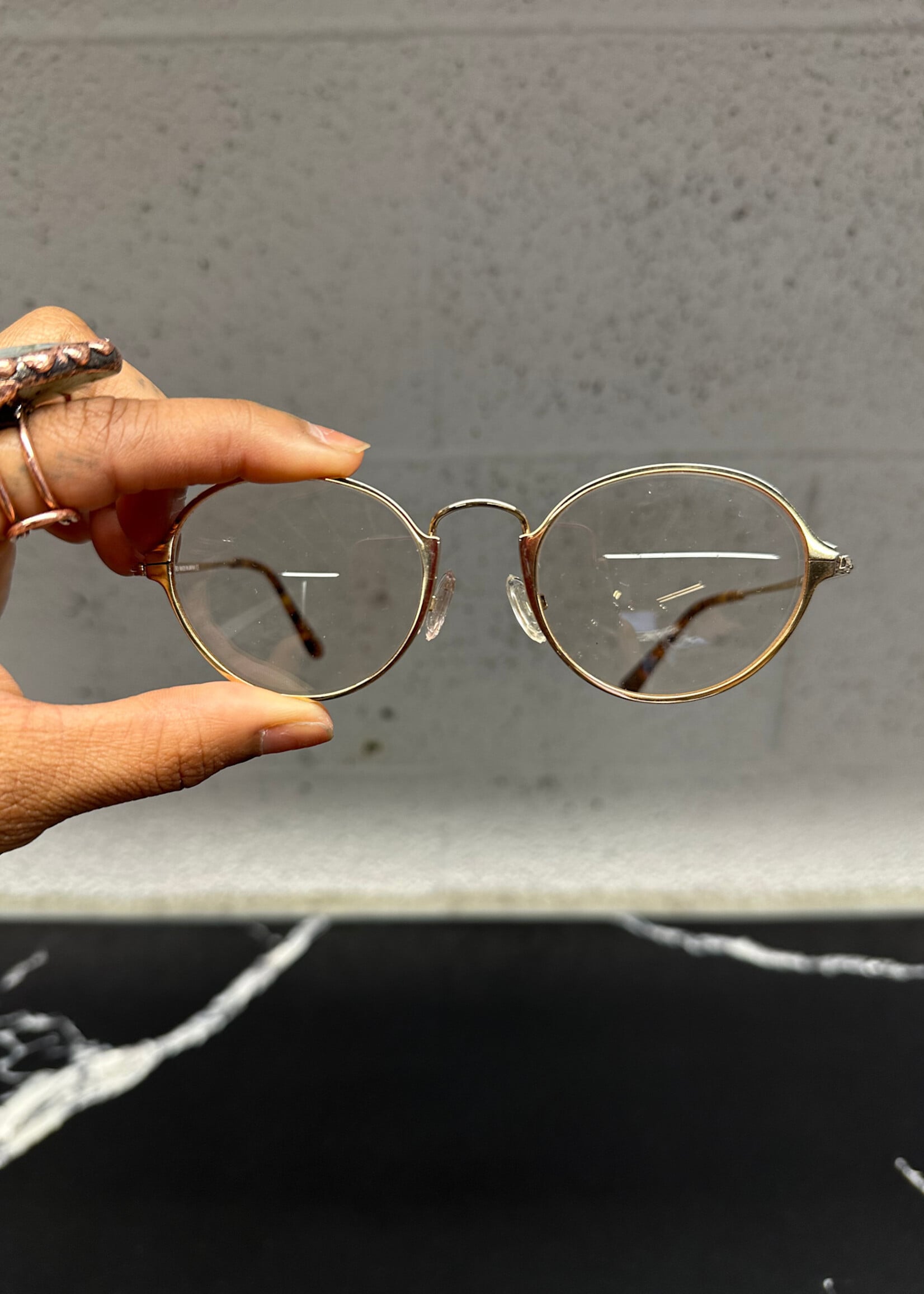 Tom Ford Oval Shaped Gold Lenses