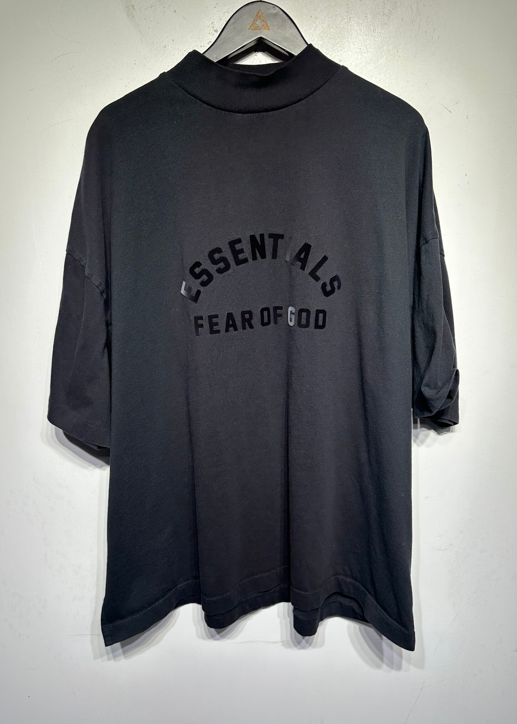 Fear of God Essentials Black Mock Neck Tee Masc L