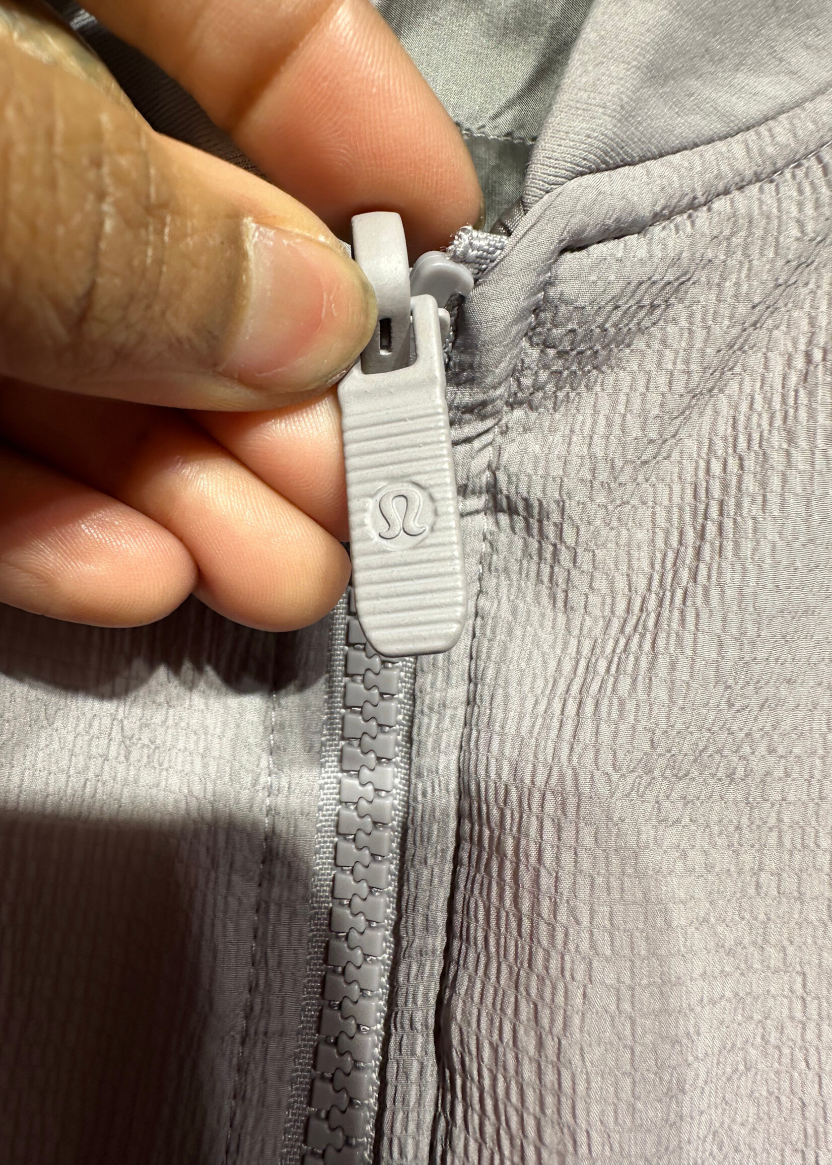 Lululemon Reversible Satin Silver Puffer Z/U S