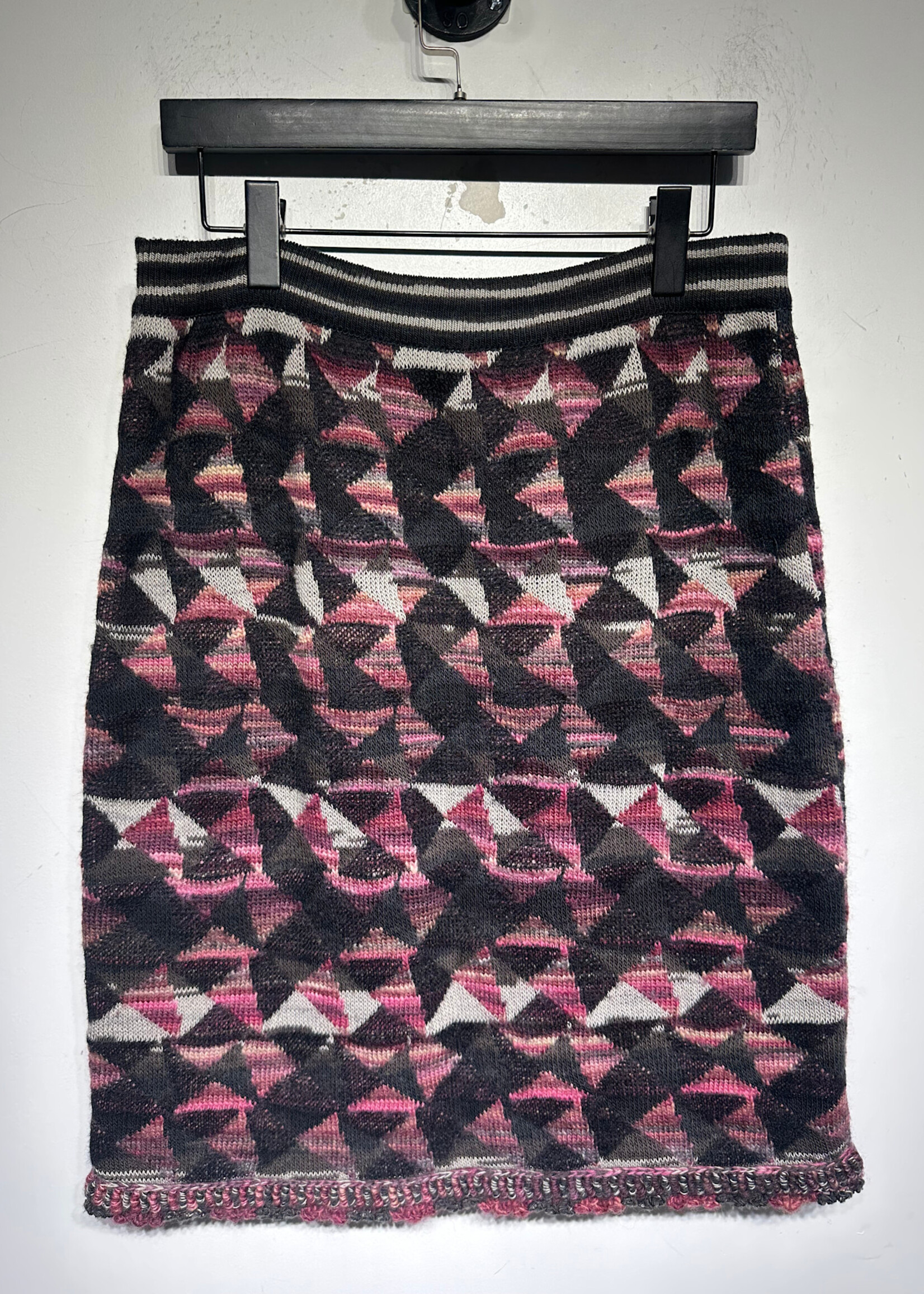 Chanel 2000s Pink Black Wool Skirt 28-30