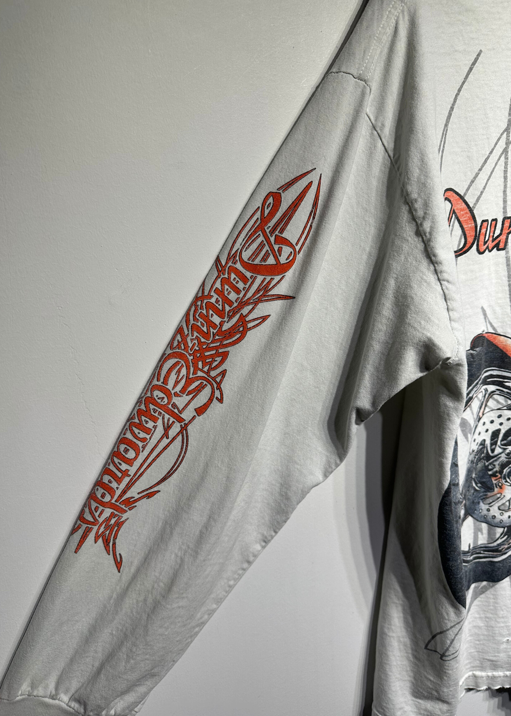 Dunn Edwards Paint White Distressed LS Tee L Masc AS IS