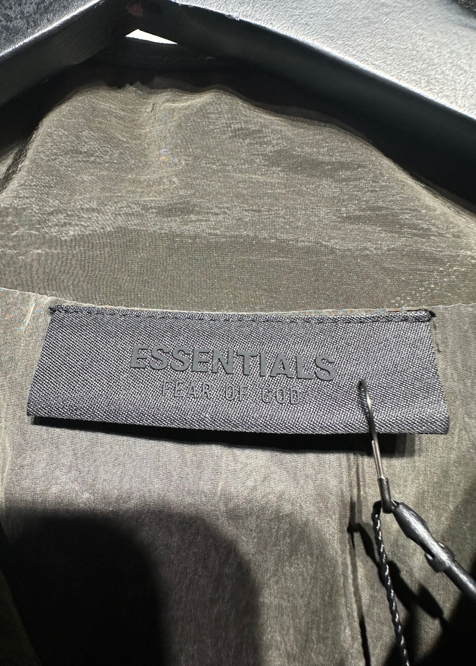 Essentials FOG NWT Nylon Quarterzip Tee Fem L