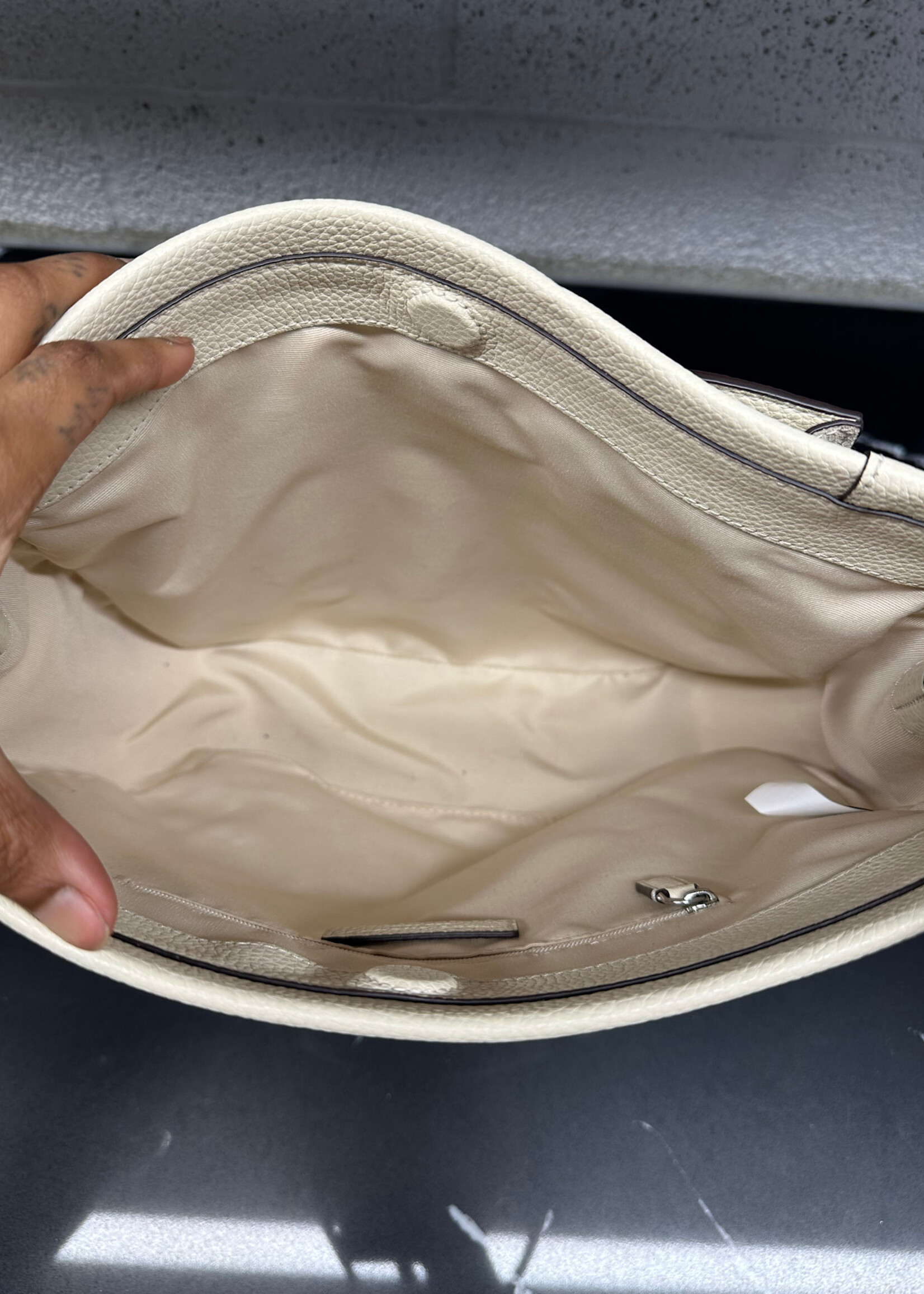 Marc Jacobs Maverick Pebbled Leather Purse