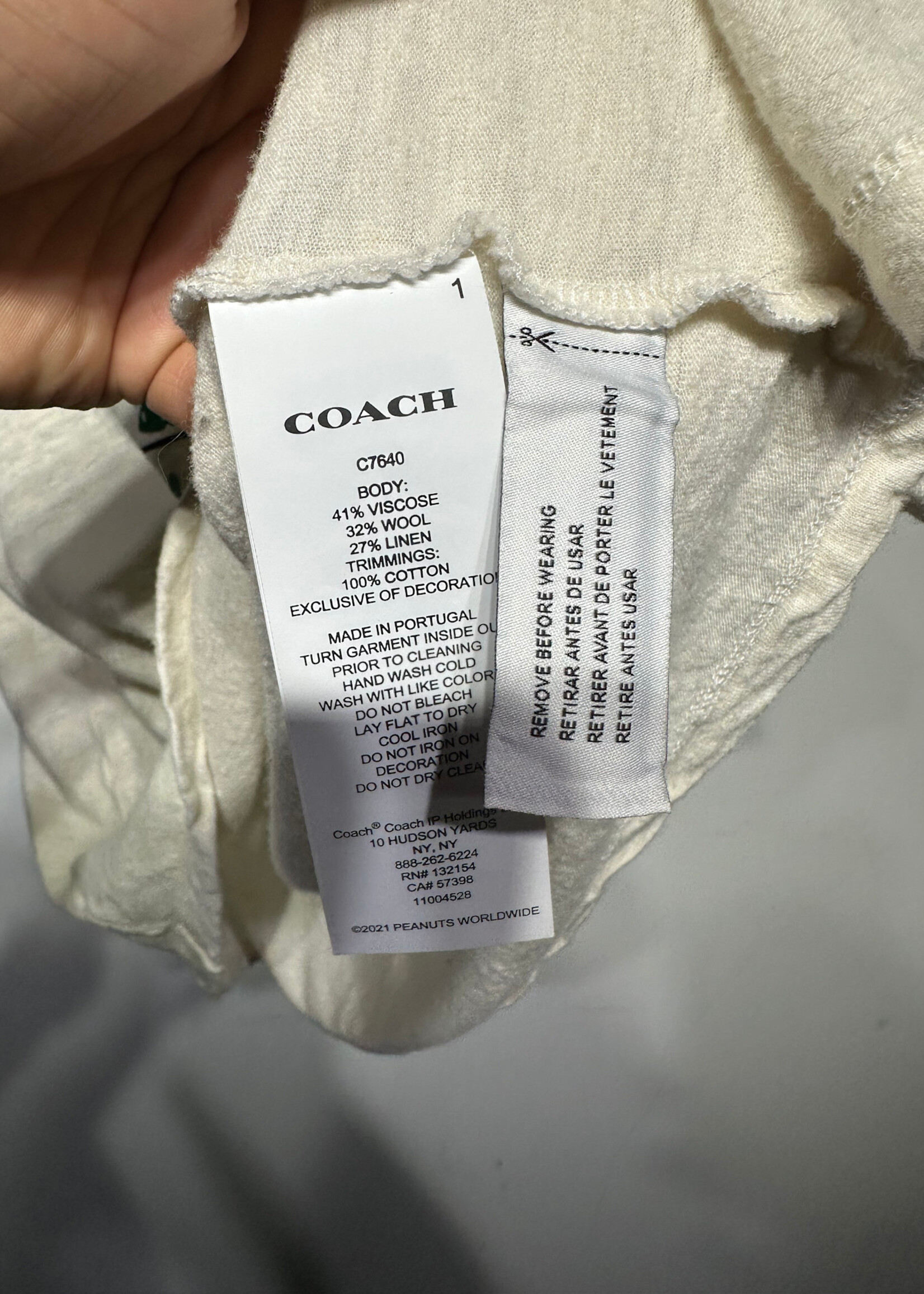 Coach X Peanuts Ski Country Snoopy White Tee L
