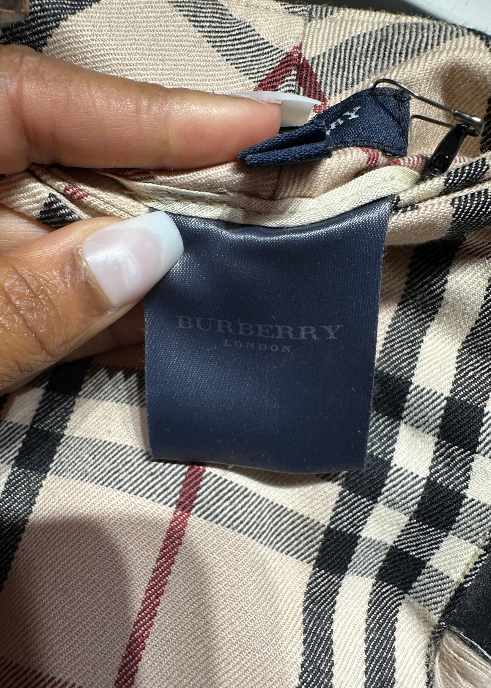 Burberry Nova Check Leather Buckle Skirt 25