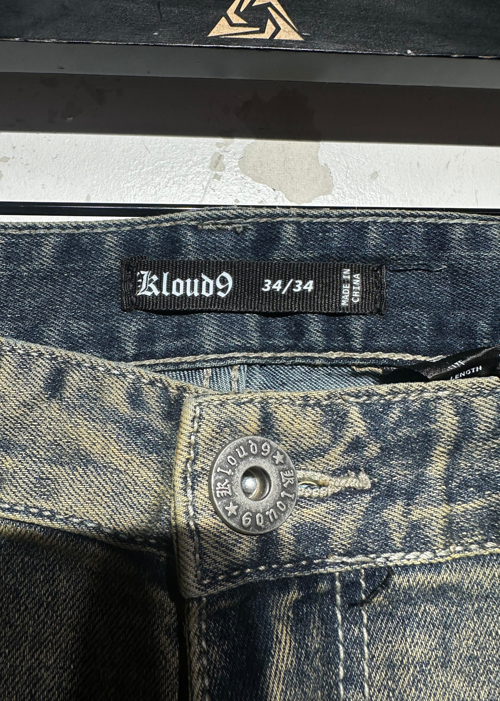 Kloud 9 NWT Embellished Jeans Masc 34