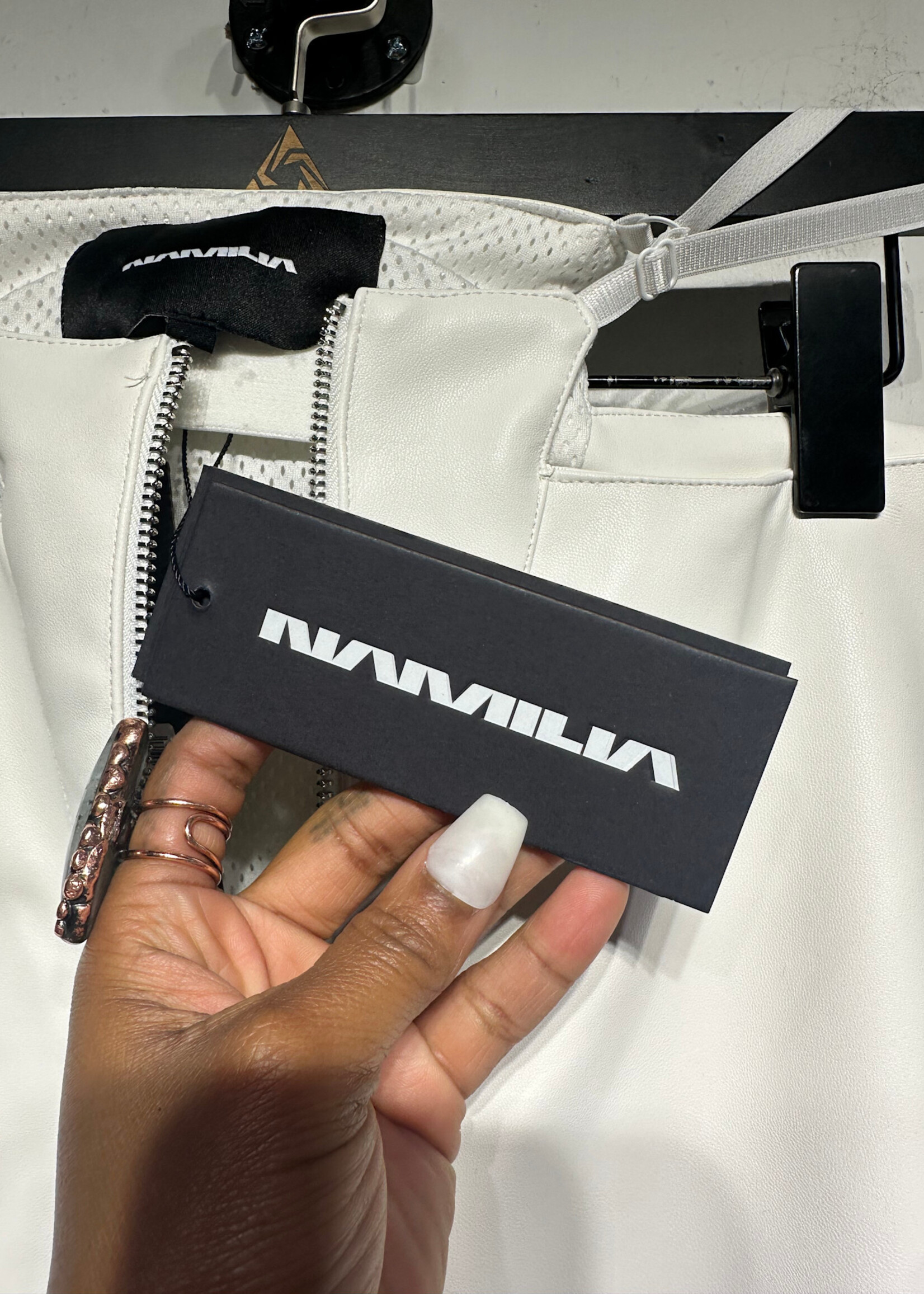Namilia Oversized Thong Pants White Fem 31