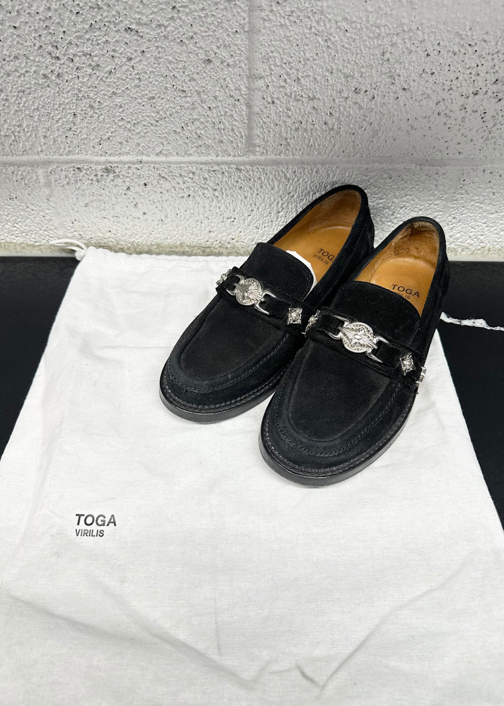 Toga Virgils Black Suede Loafers W Hardware Fem 10