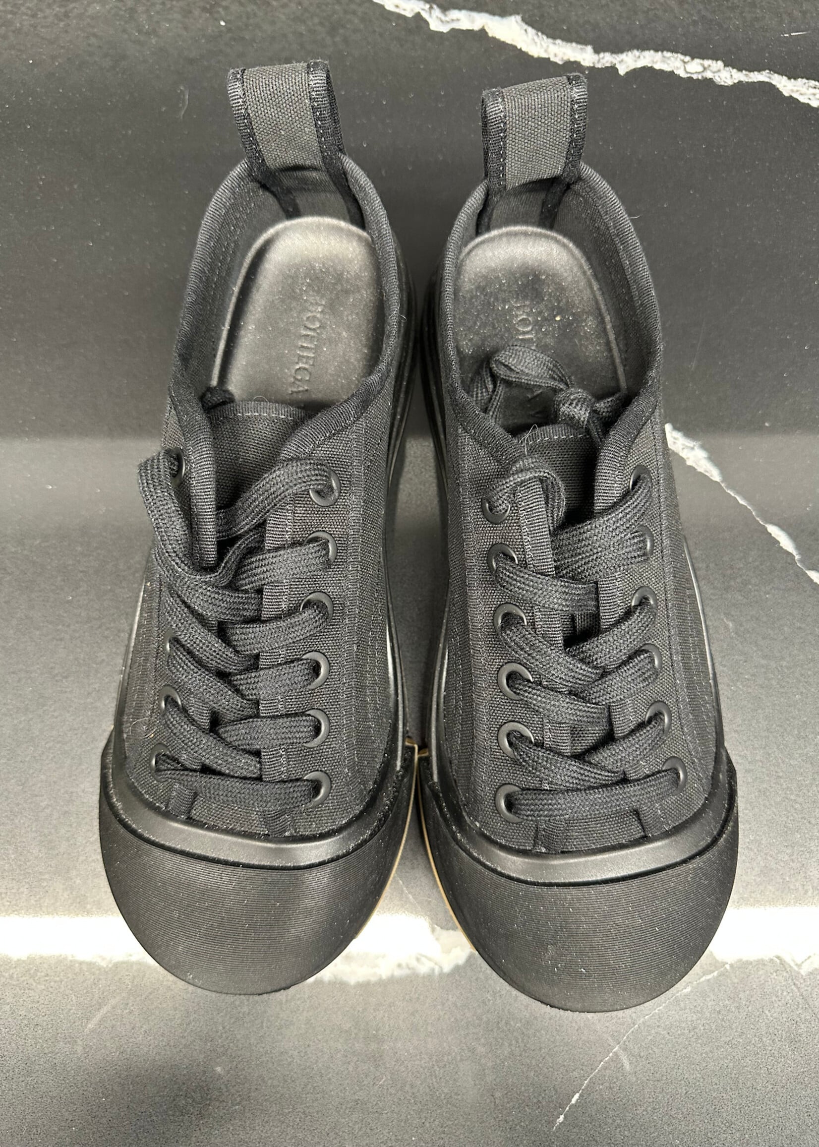 Bottega Black Low Top Sneakers 39.5/8.5