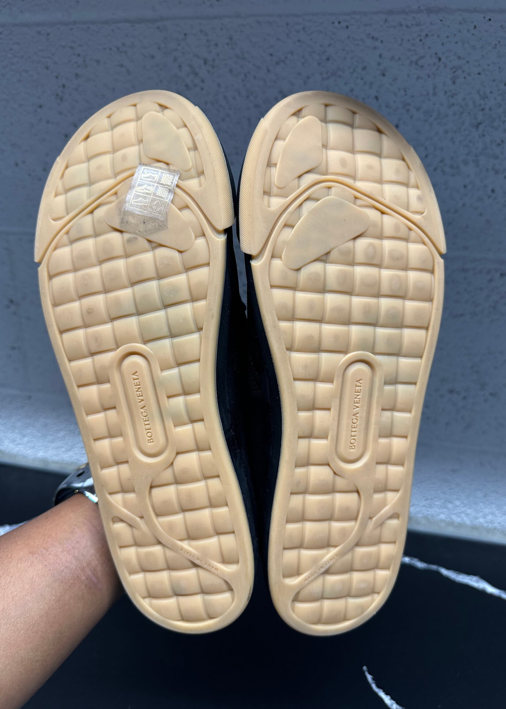 Bottega Black Low Top Sneakers 39.5/8.5