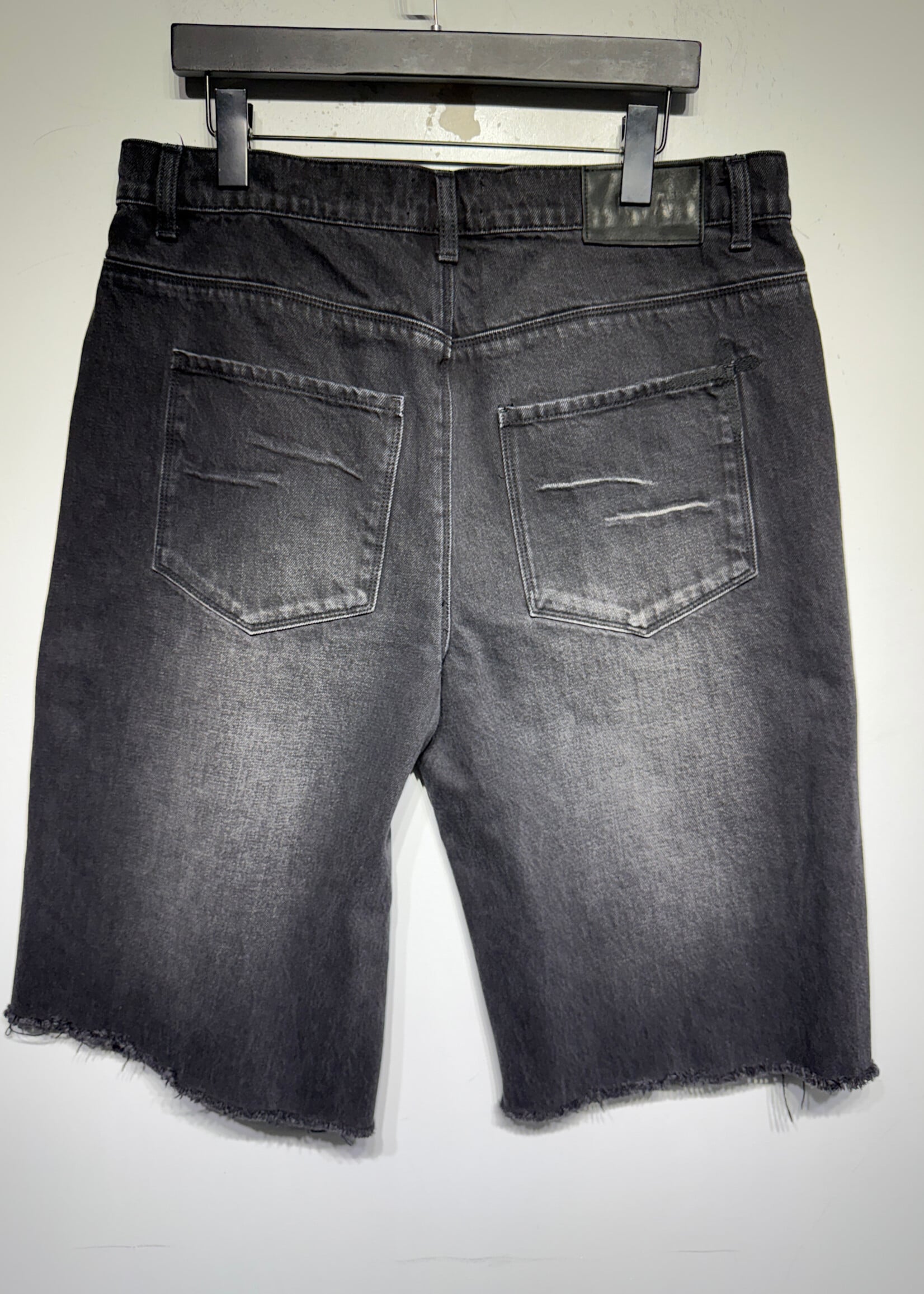 RTA Metal Cross Cutoff Shorts Masc 36