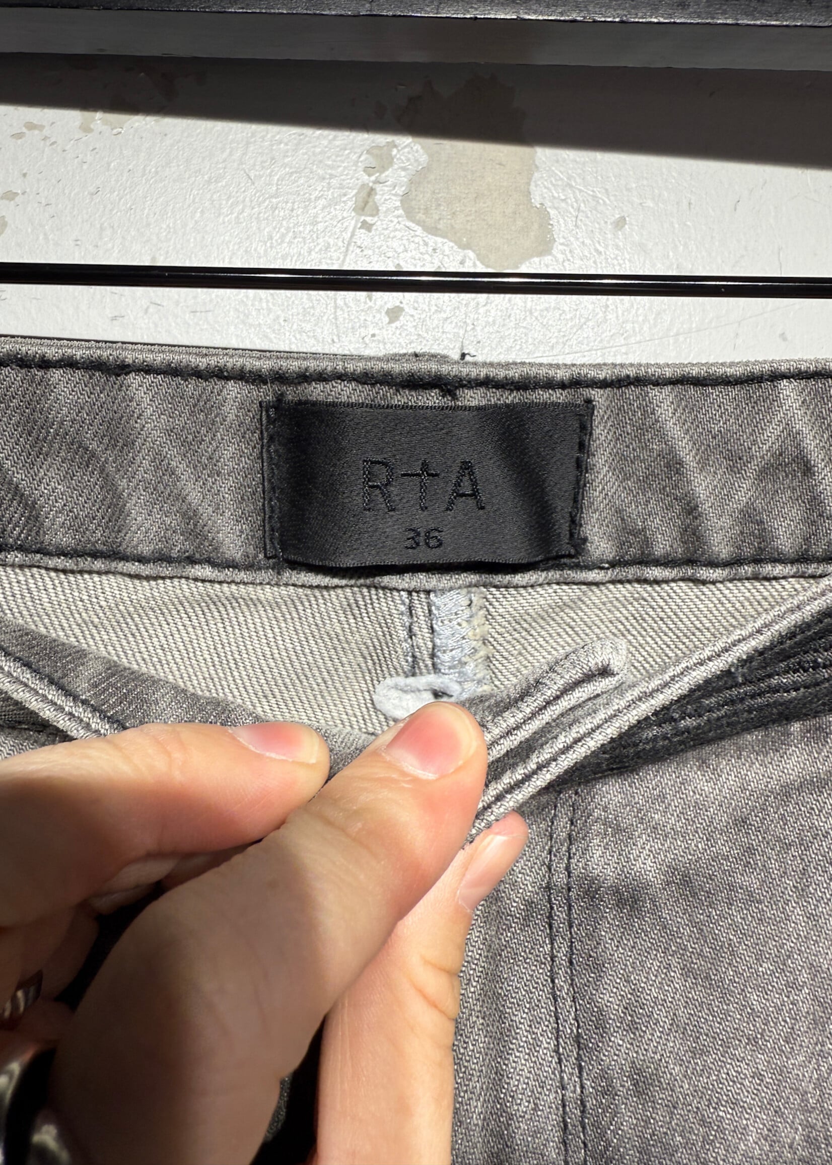 RTA Distressed Grey Double Knees Masc 36