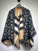 Burberry TB Novacheck Reversible Poncho OS