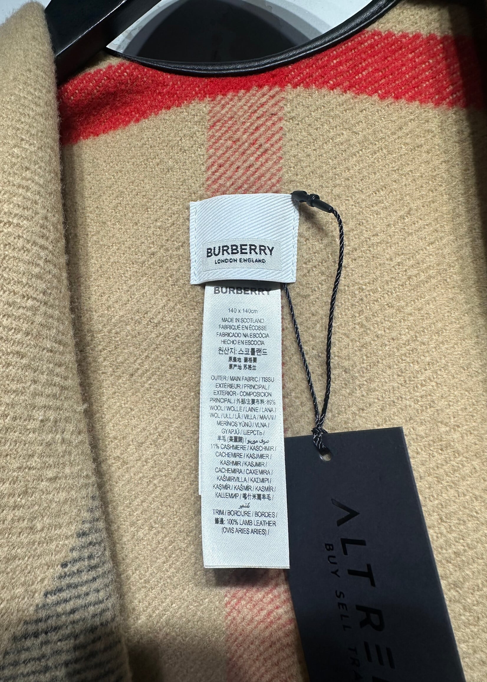 Burberry TB Novacheck Reversible Poncho OS