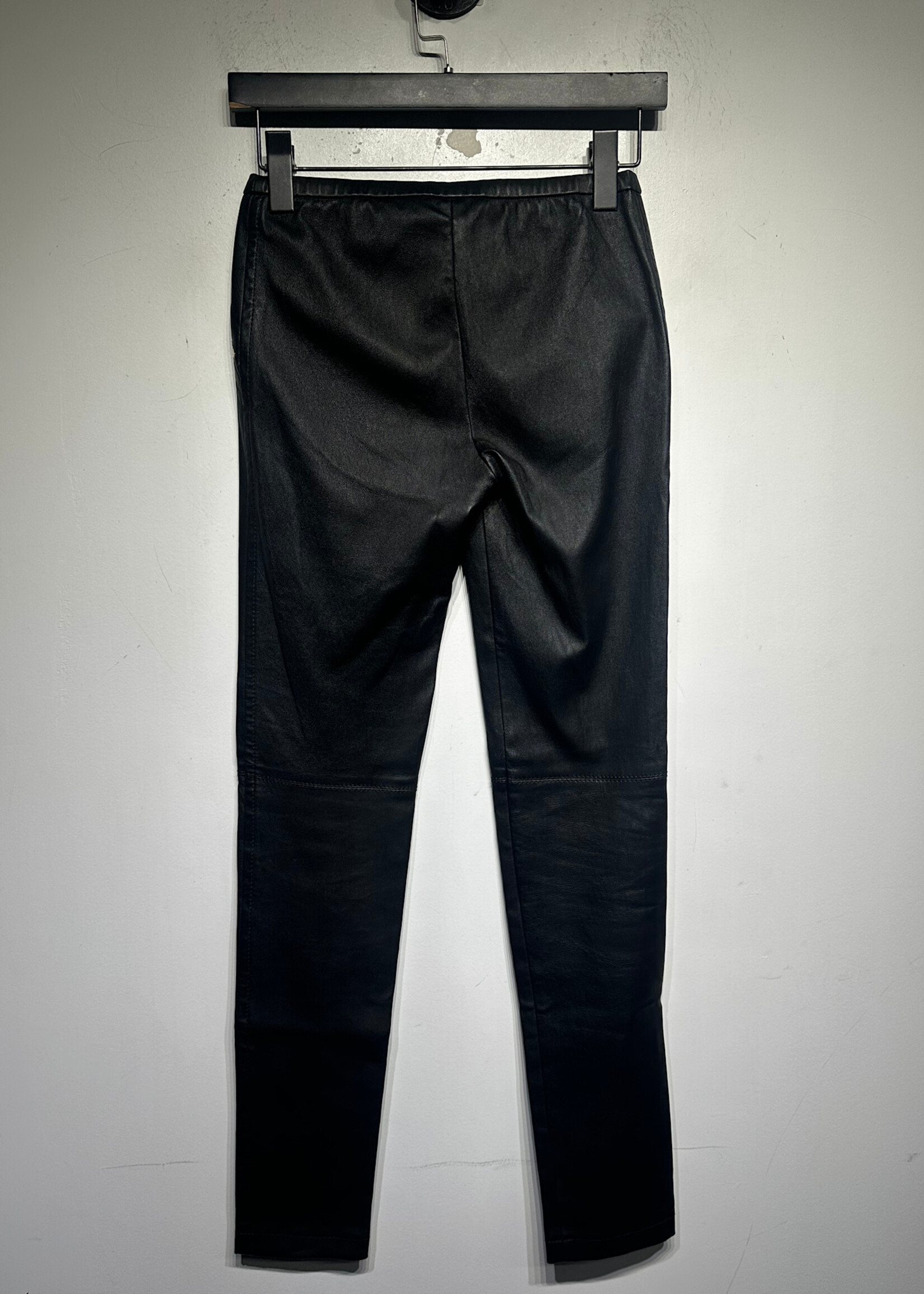 Emilio Pucci Black Leather Leggings 6/27"