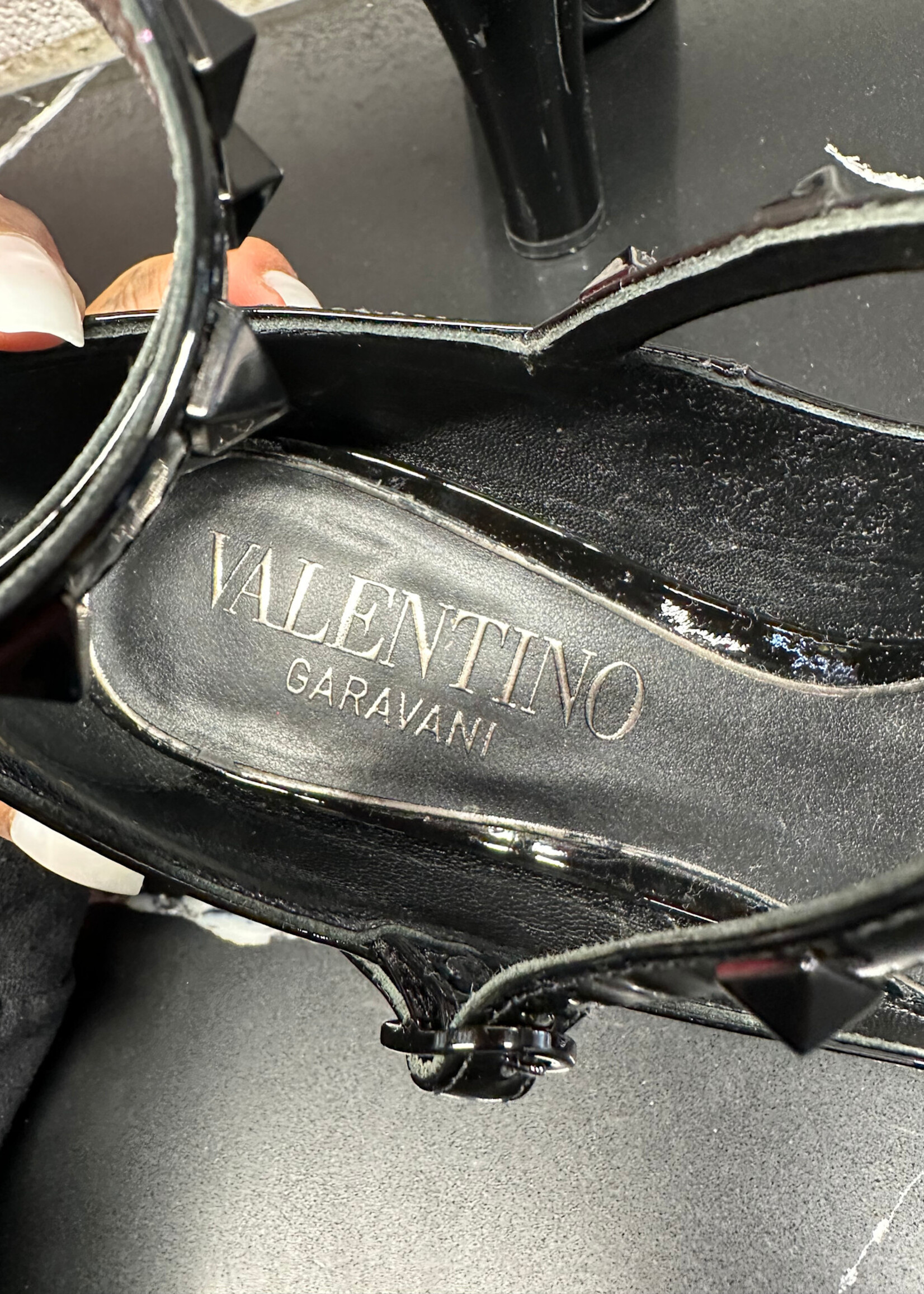 Valentino Black Ankle Strap Heels w Stud Details Fem 6.5