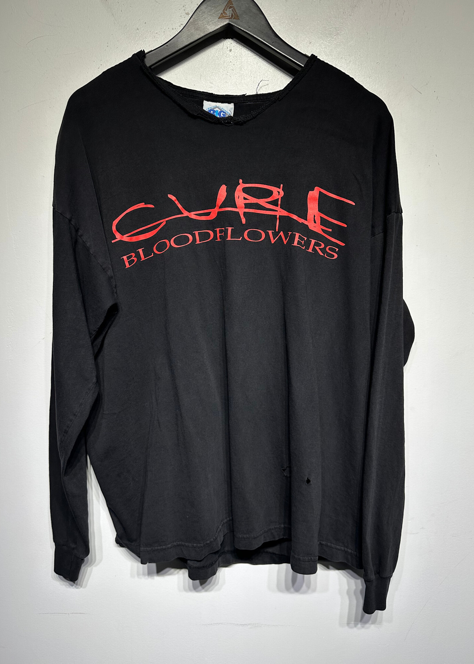 Cure Bloodflowers Cut Off Neck LS Black Tee XL
