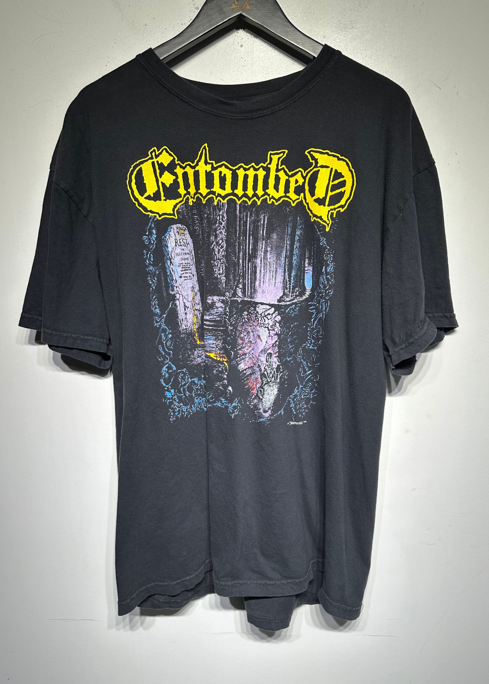 Entombed Black Yellow Purple Forest Band Tee XL