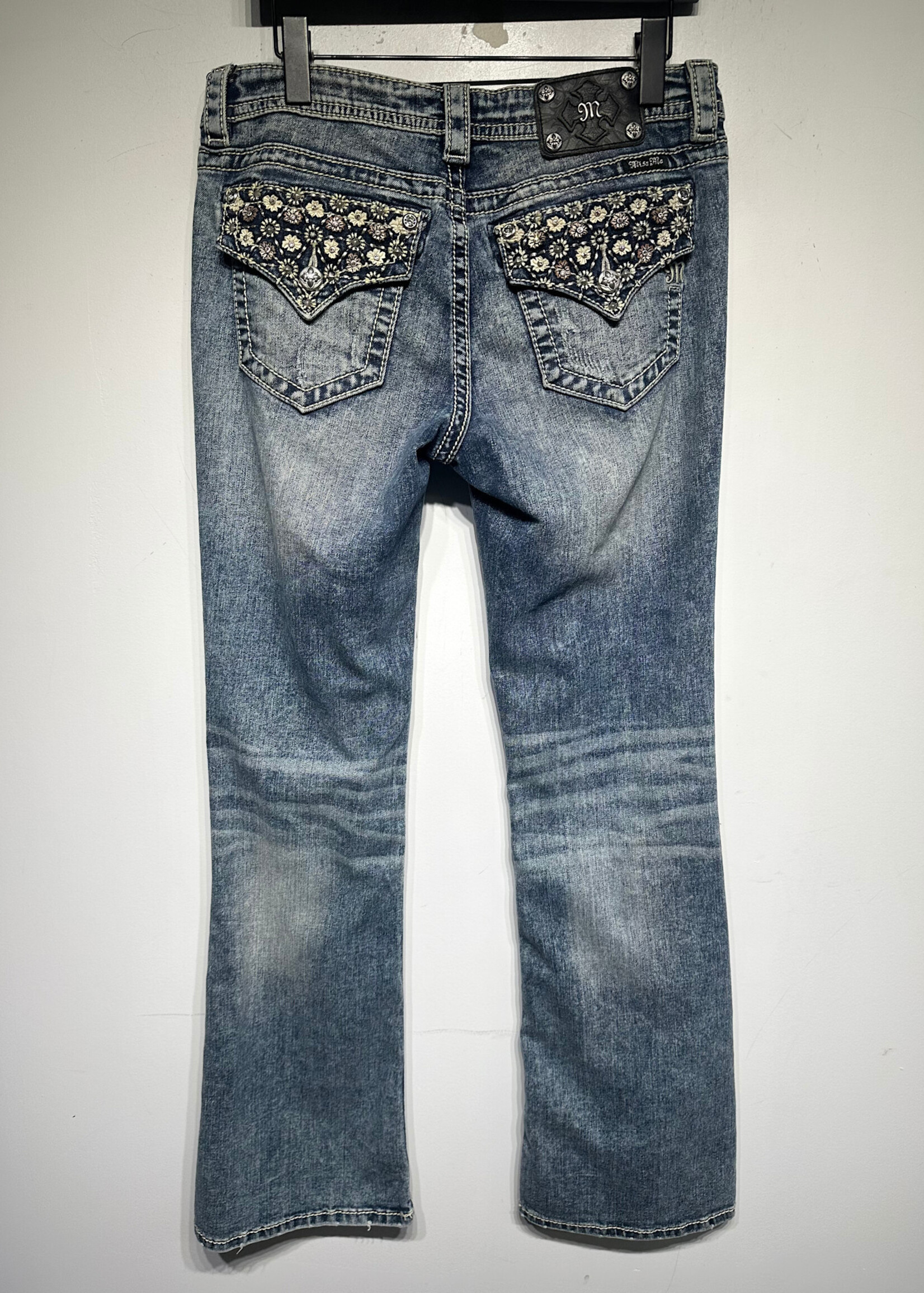 Miss Me Bootcut Flower Embelish Denim Pocket Fem 31"