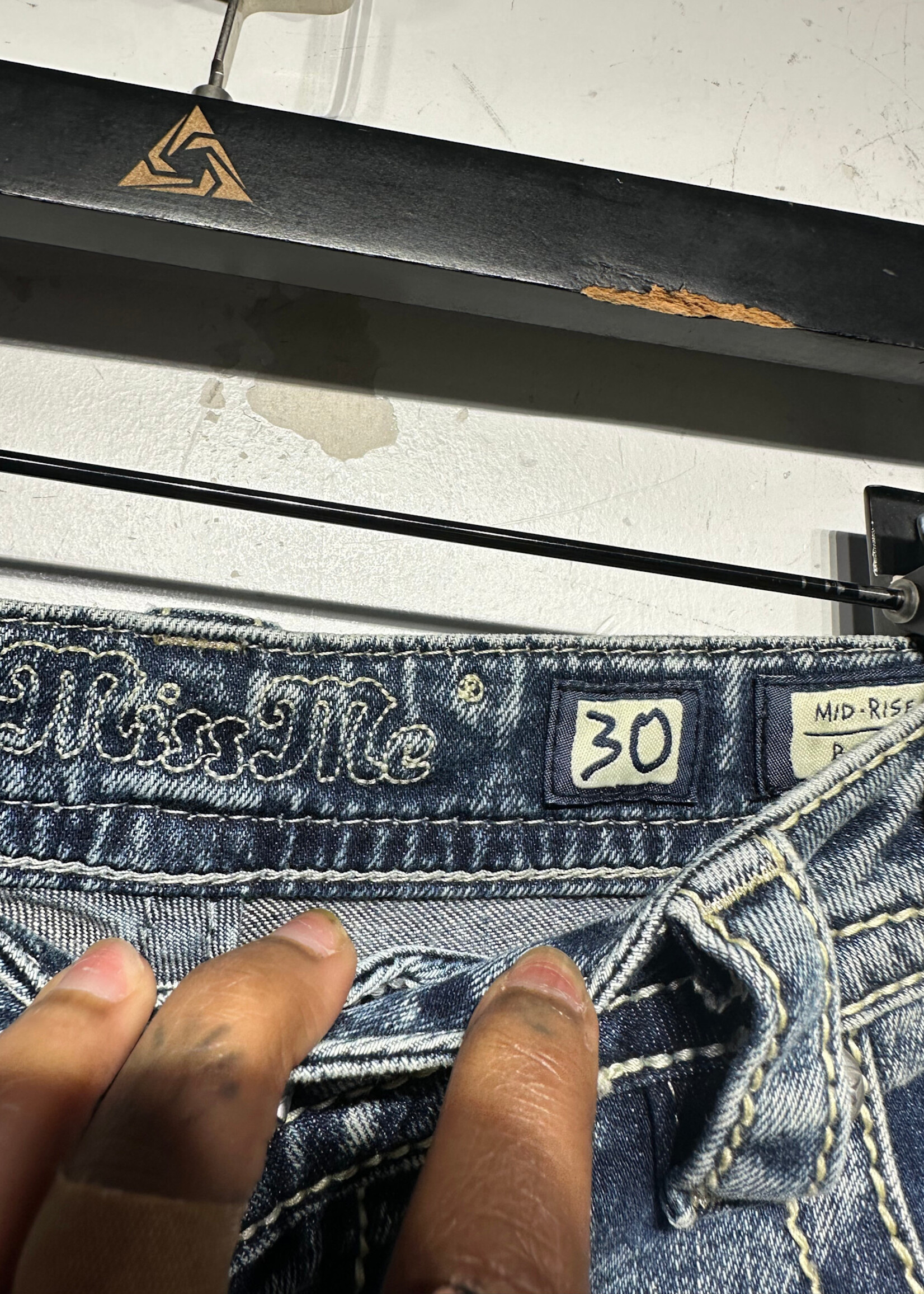 Miss Me Bootcut Flower Embelish Denim Pocket Fem 31"