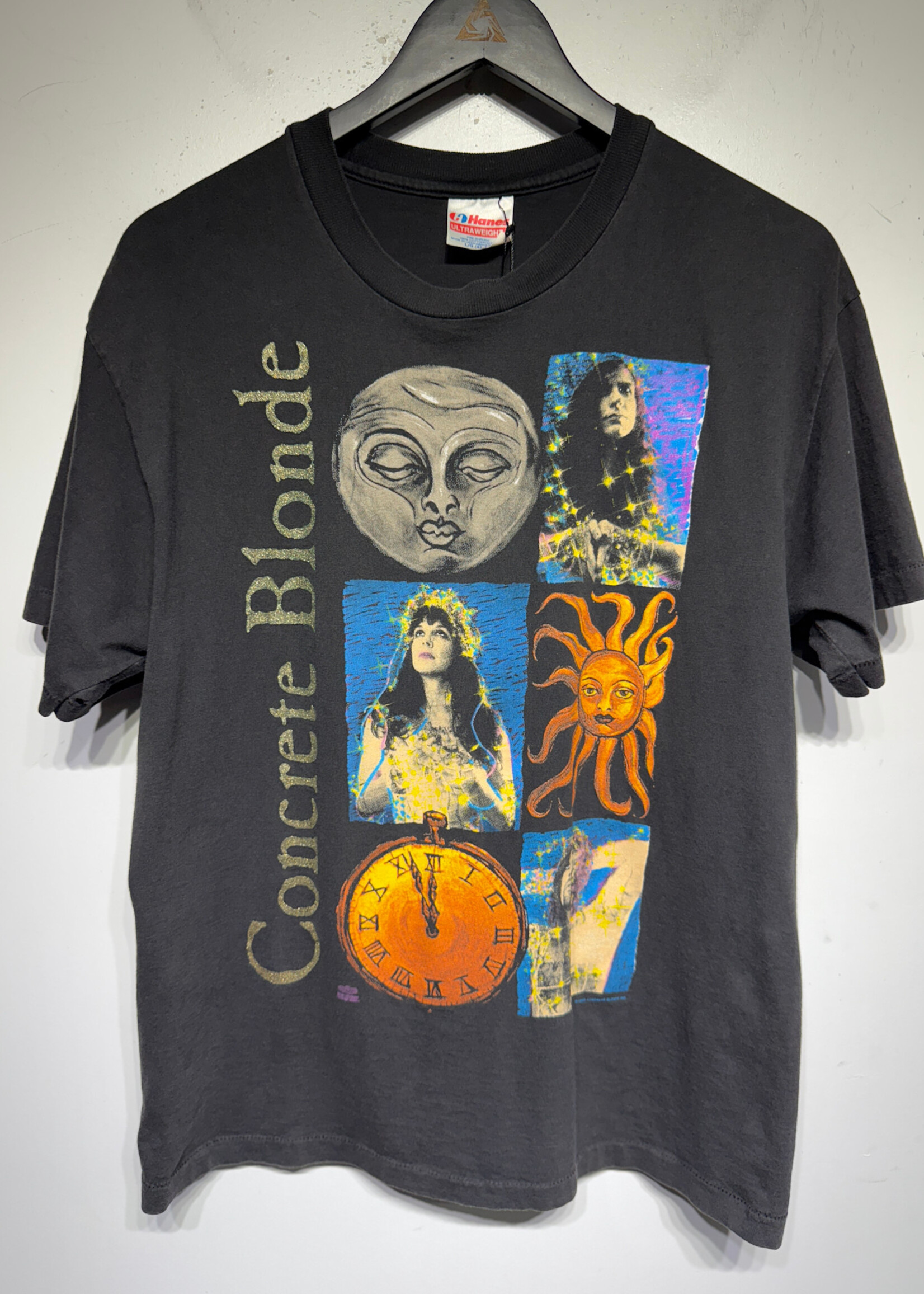 Concrete Blonde Moon, Sun, & Clock Tee Masc L