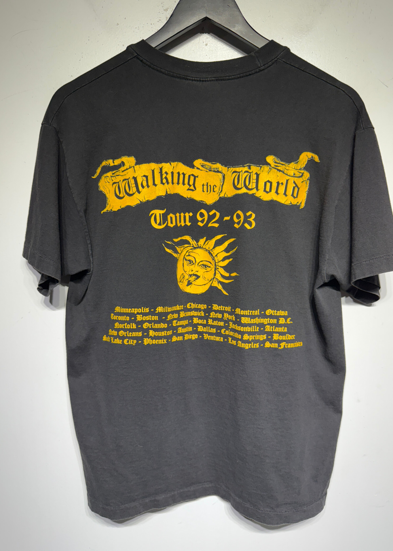 Concrete Blonde Moon, Sun, & Clock Tee Masc L