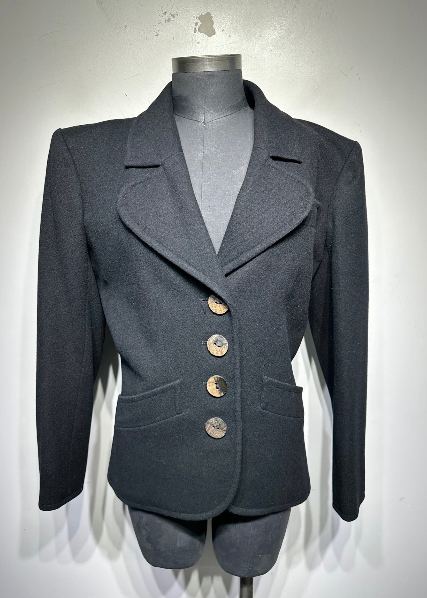YSL Vintage Black Wool Wood Button Coat 38/M Fem