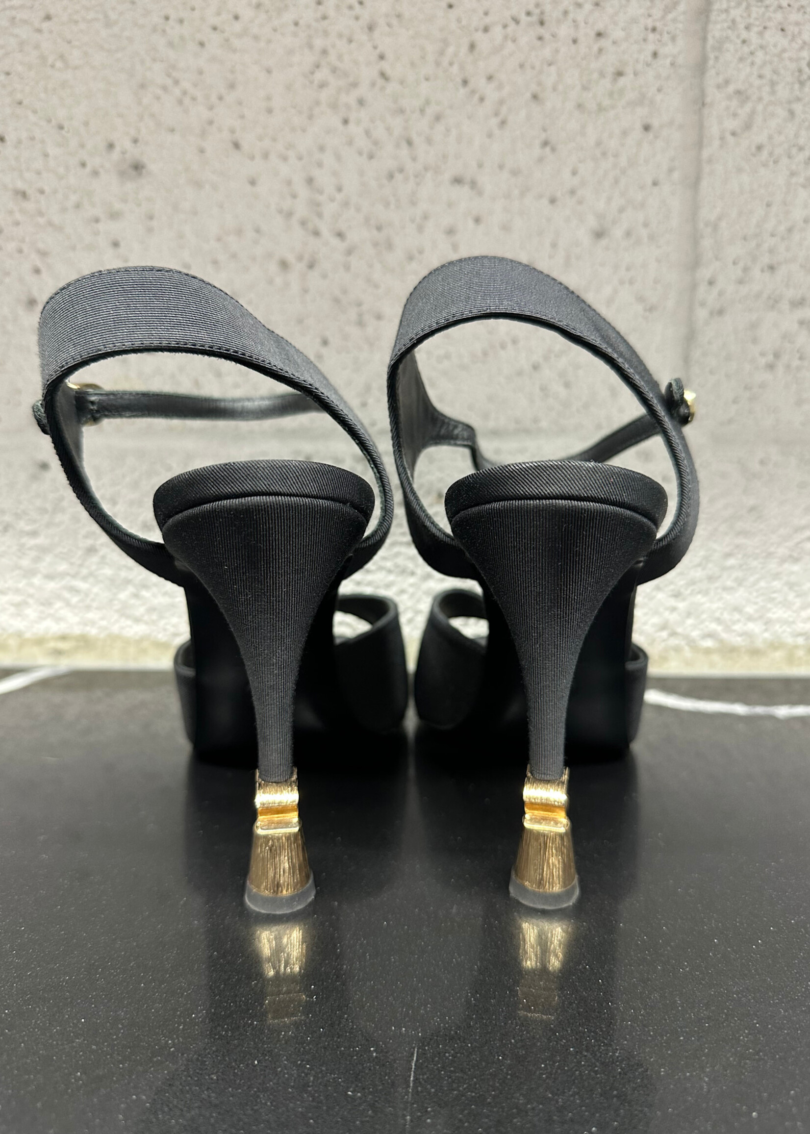 Chanel Black CC Stiletto Black Heels 38.5/8