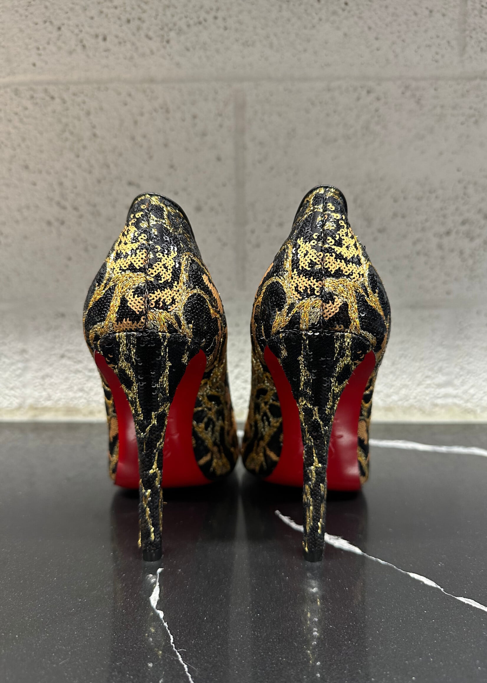 NIB Louboutin 'Miss Z' Stilettos (Retail: $1695) 38/7.5