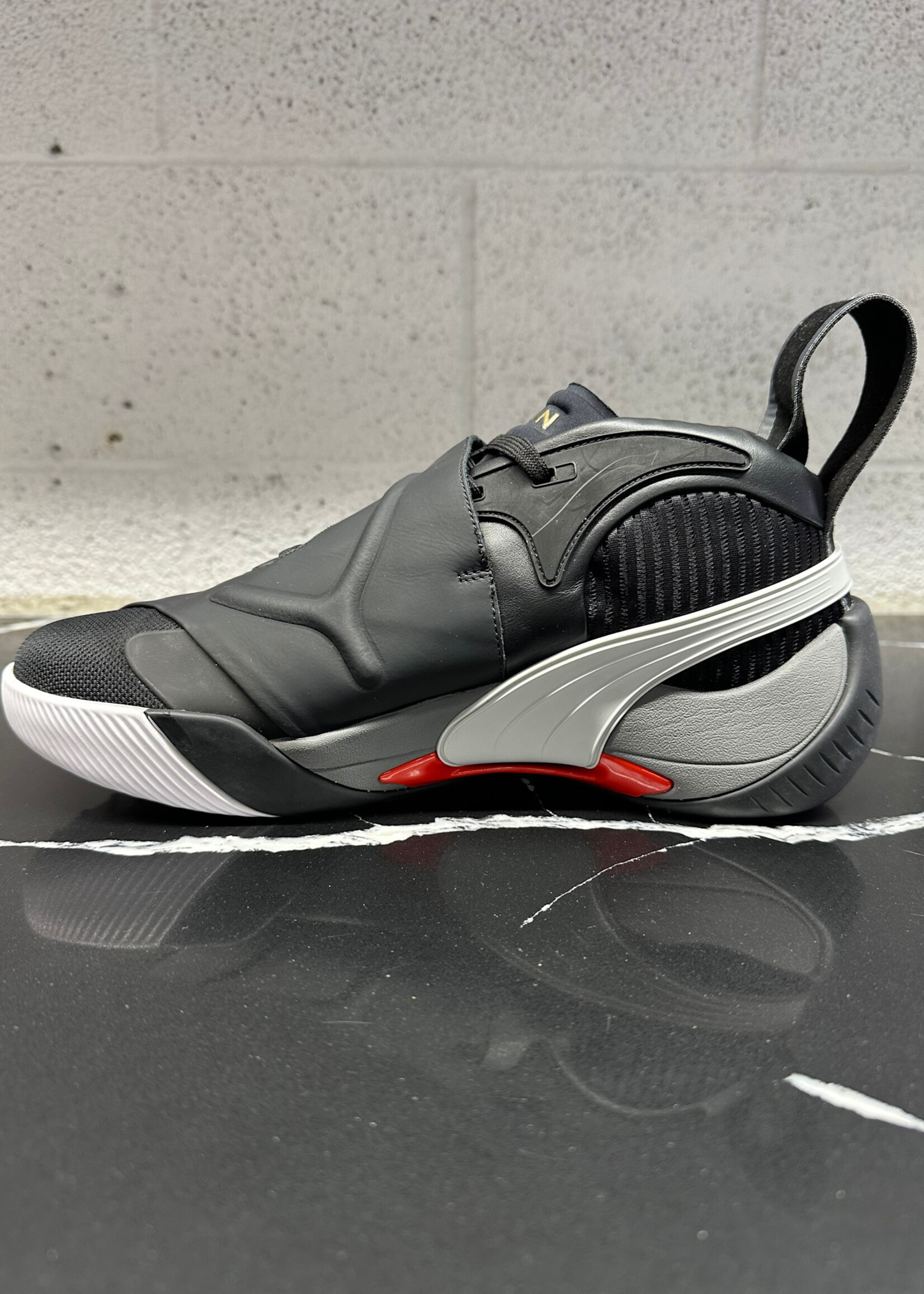 Balmain X Puma Black/Grey Runners Masc 10 W BOX